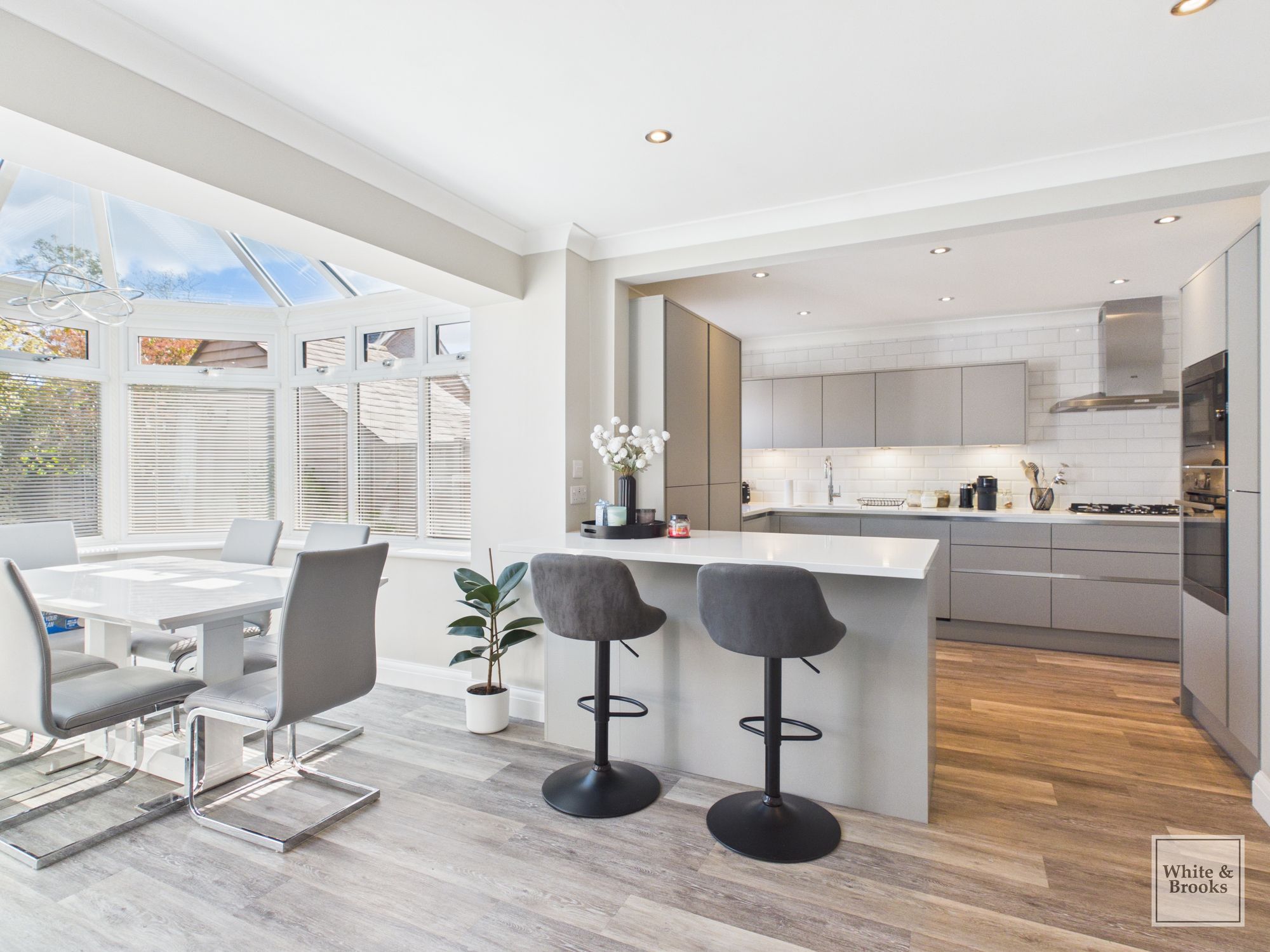 4 bed semi-detached house for sale in Waterford Gardens, Climping, BN17  - Property Image 3