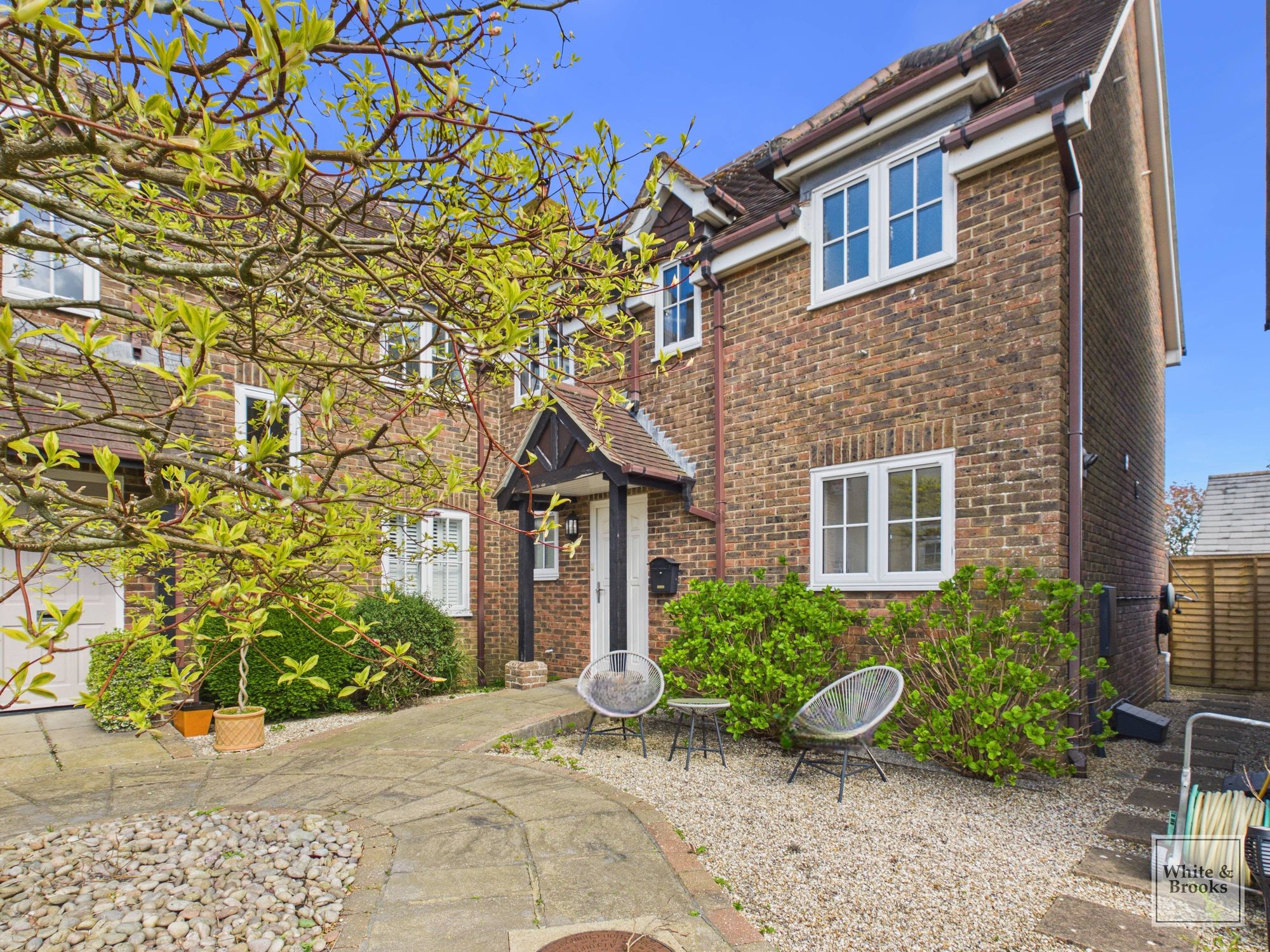 4 bed semi-detached house for sale in Waterford Gardens, Climping, BN17 - Property Image 1