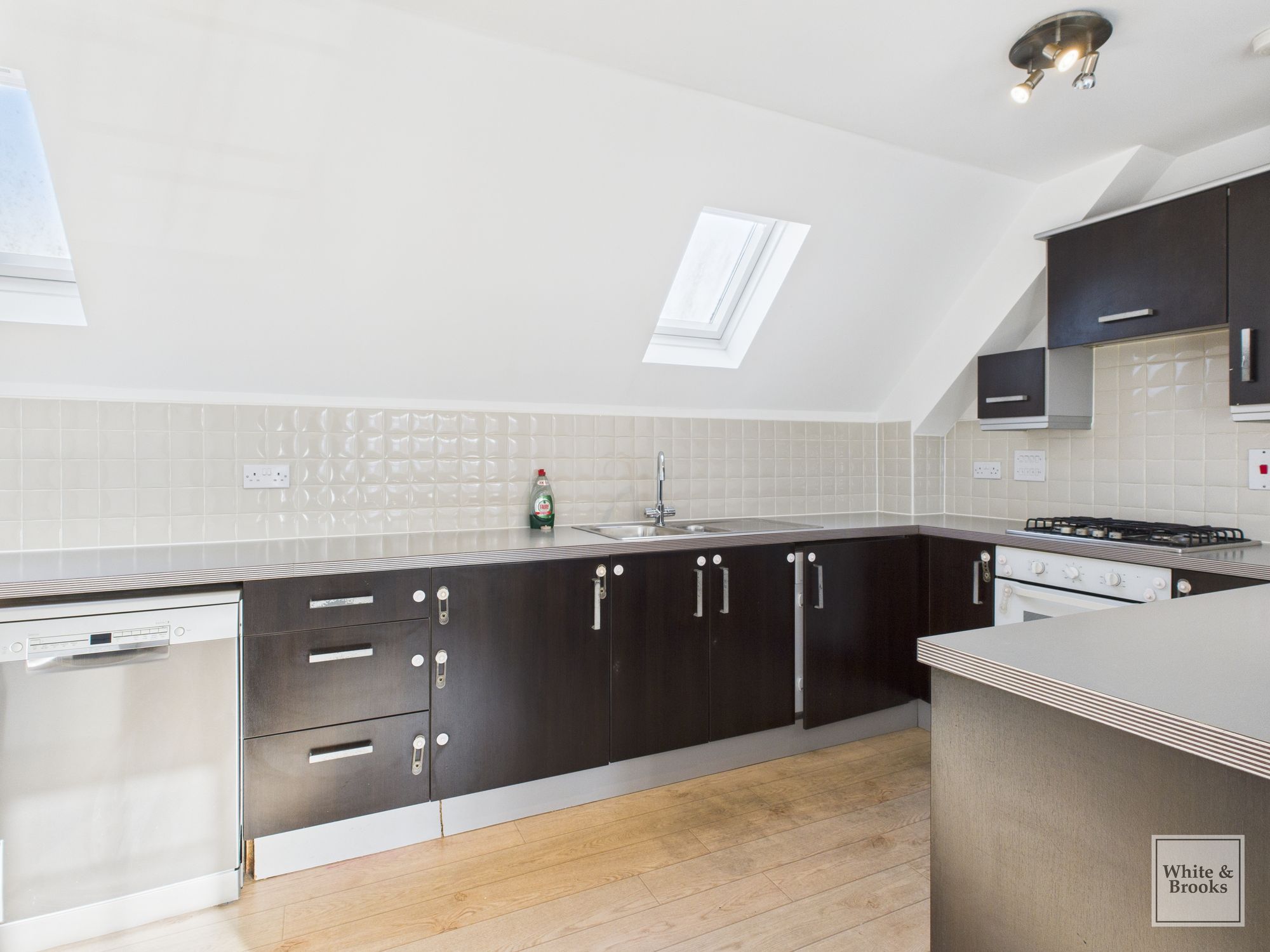 2 bed flat for sale in Hawthorn Road, Bognor Regis, PO21  - Property Image 9