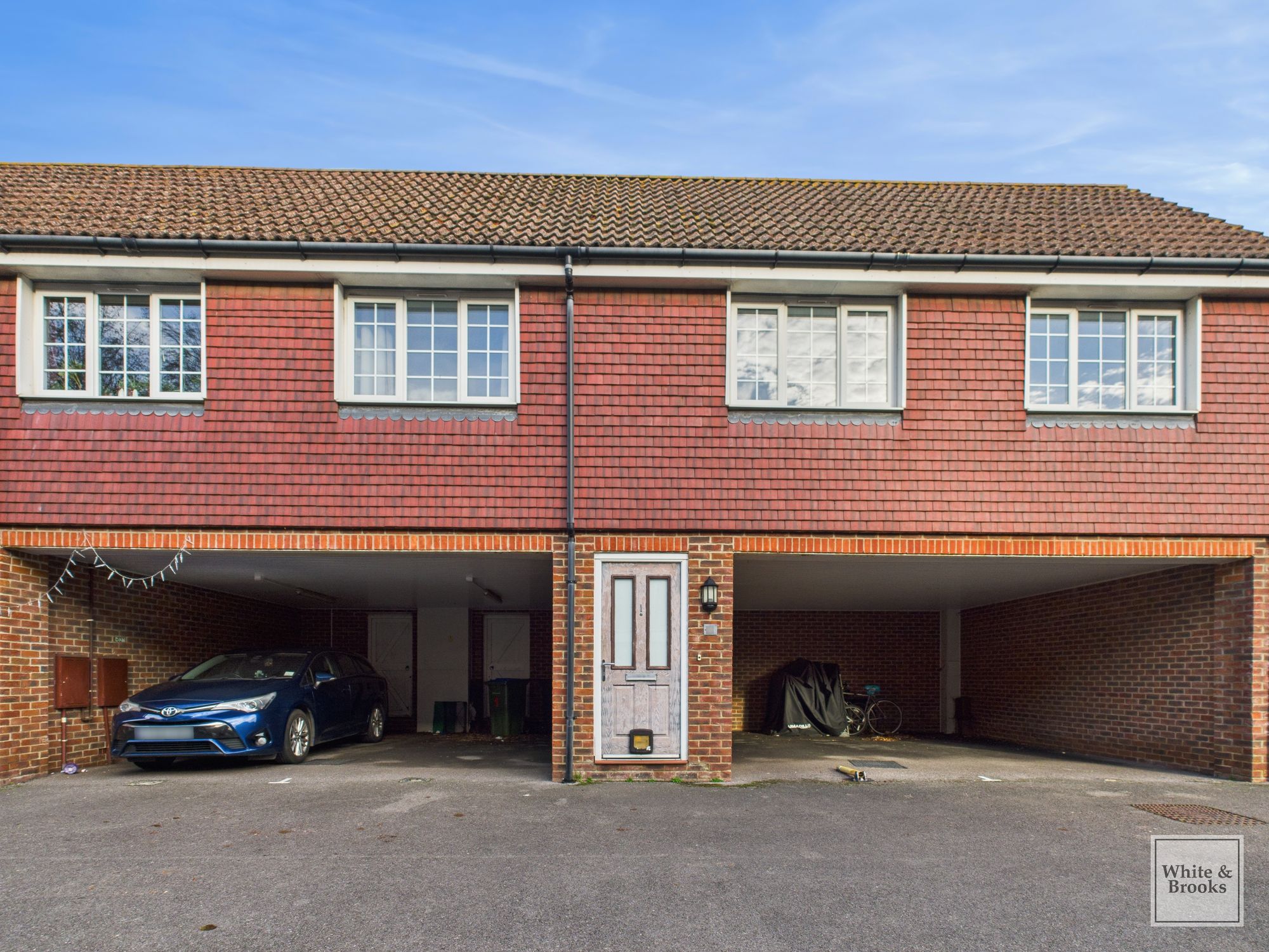 2 bed flat for sale in Hawthorn Road, Bognor Regis, PO21 10