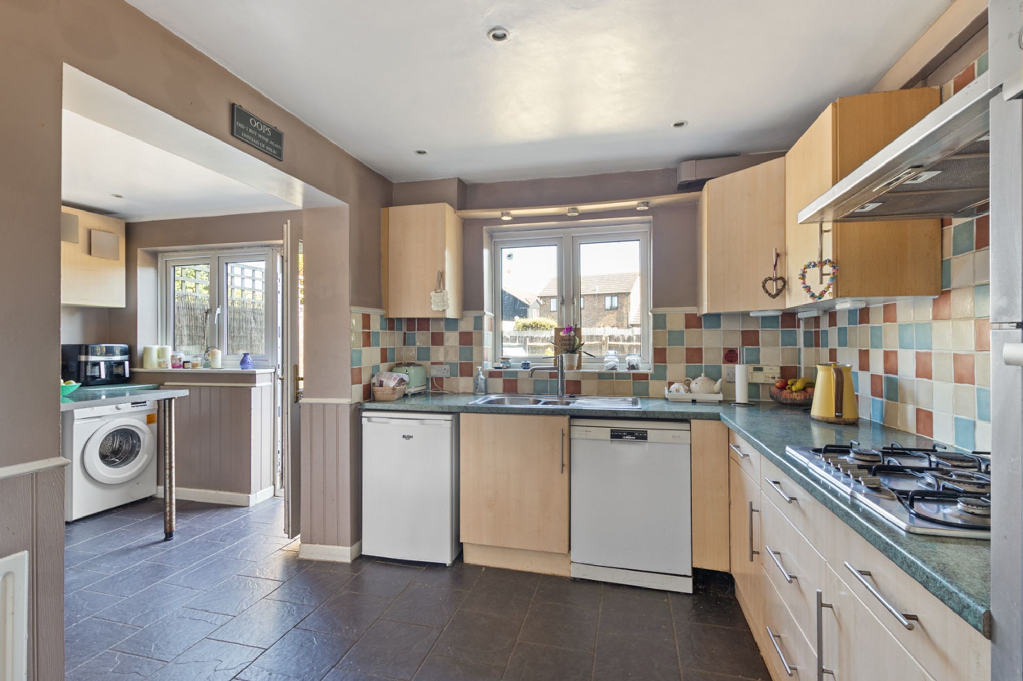 5 bed semi-detached house for sale in Barncroft Close, Tangmere, PO20  - Property Image 7