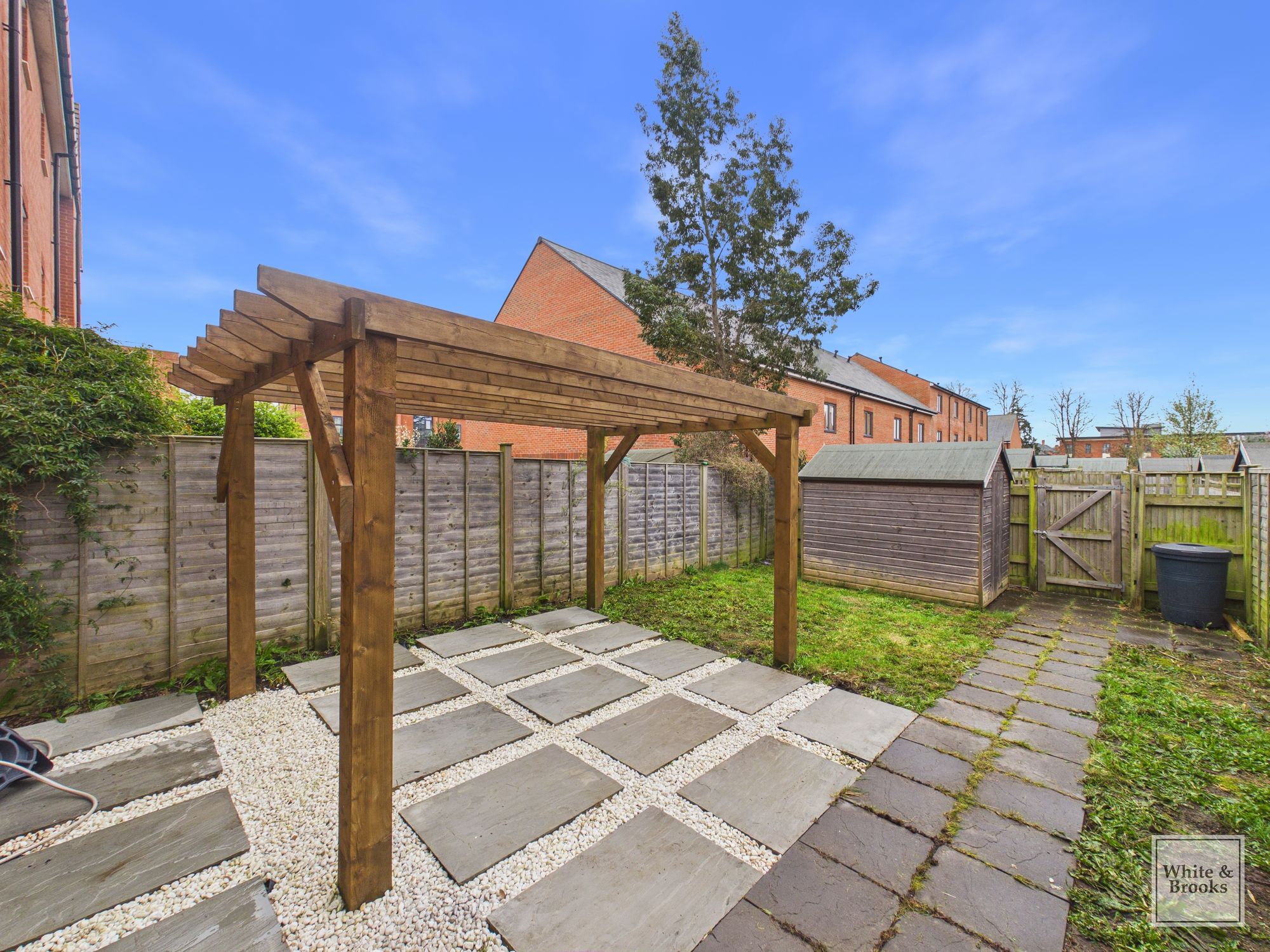 3 bed terraced house for sale in Pinewood Way, Chichester, PO19  - Property Image 17