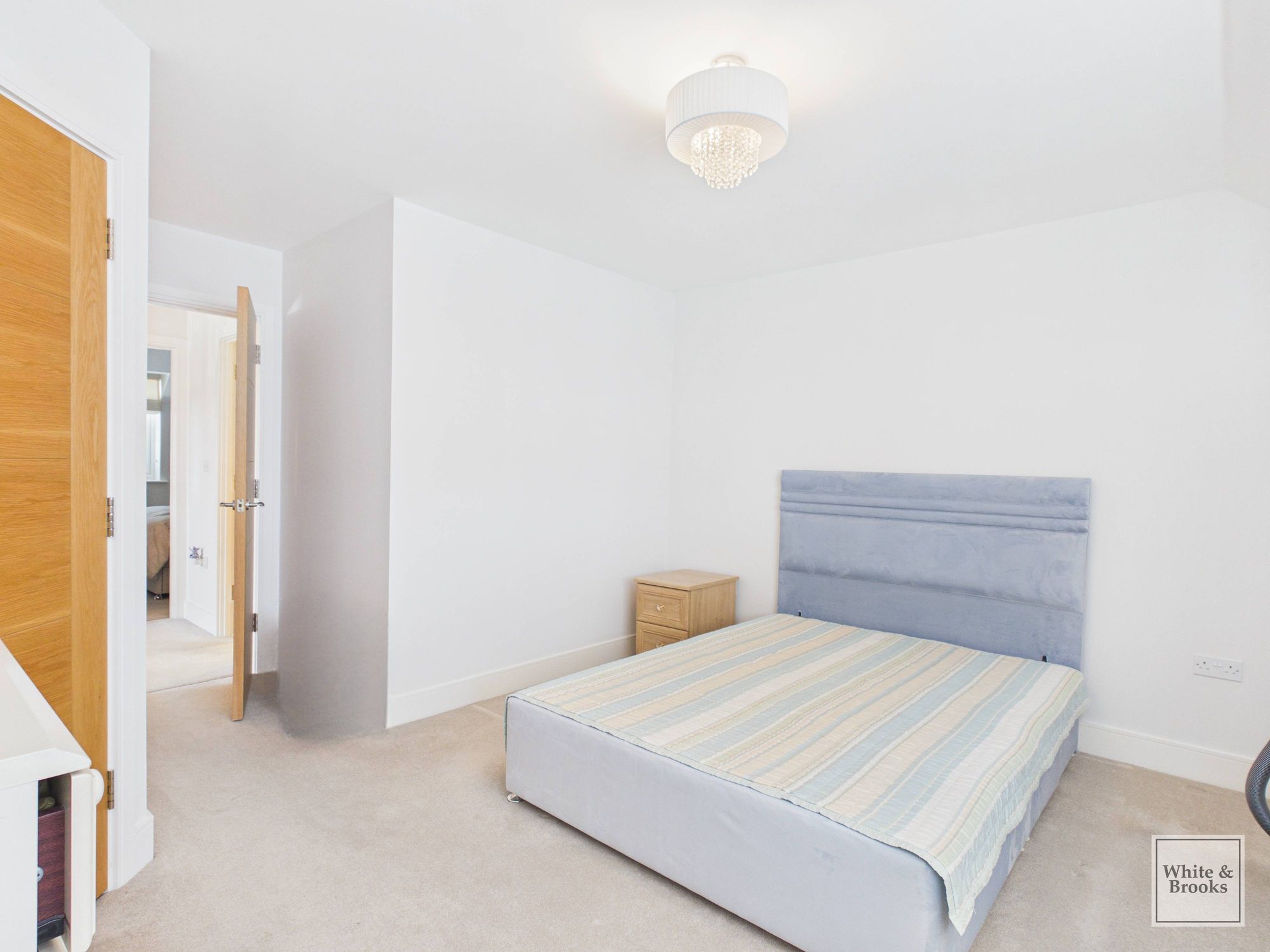 4 bed end of terrace house for sale in Morris Square, Bognor Regis, PO21 8