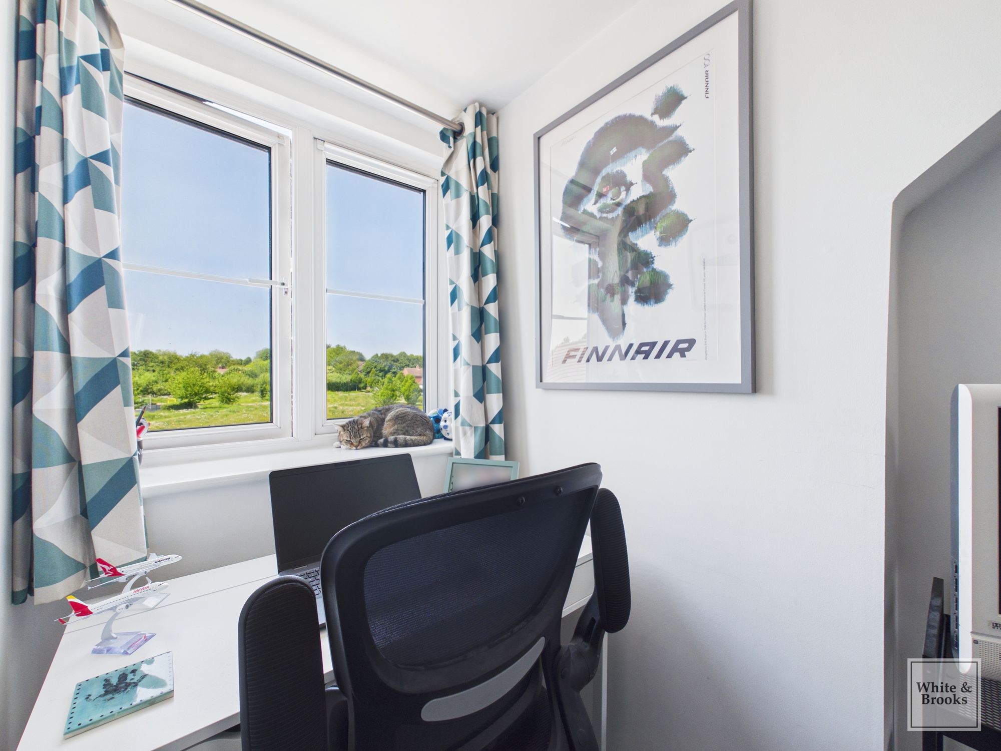 3 bed semi-detached house for sale in Osborn Drive, Tangmere, PO20  - Property Image 12