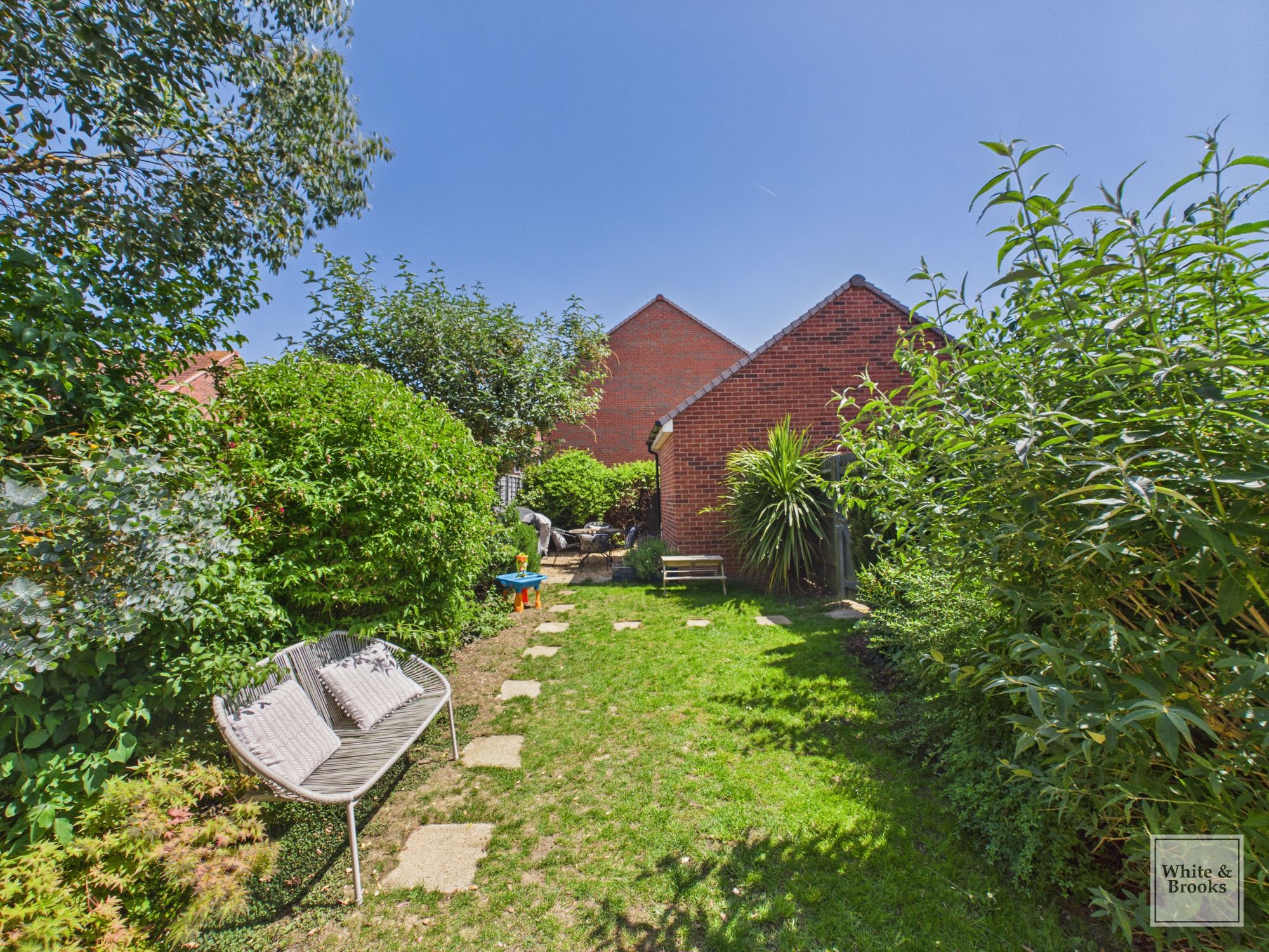 3 bed semi-detached house for sale in Osborn Drive, Tangmere, PO20  - Property Image 23