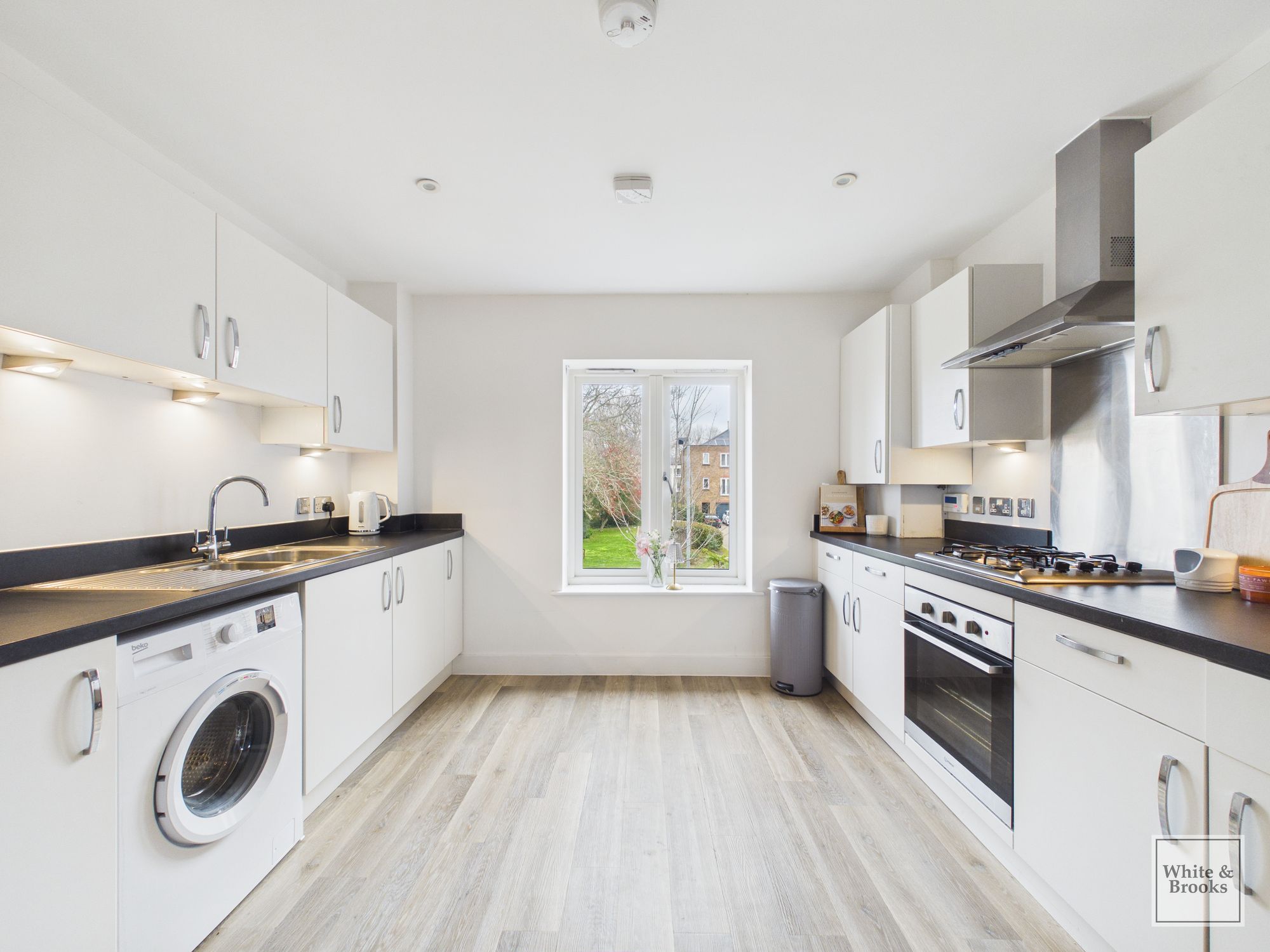 1 bed apartment for sale in King William Close, Chichester, PO19 2