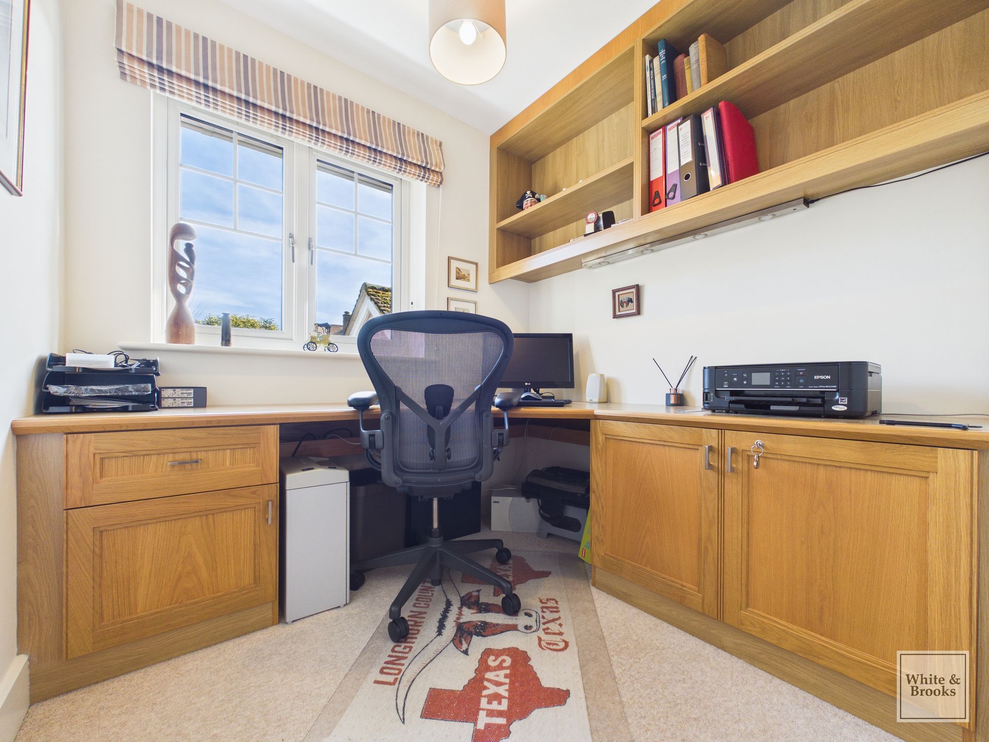 3 bed end of terrace house for sale in Meadow Close, Lavant, PO18 18