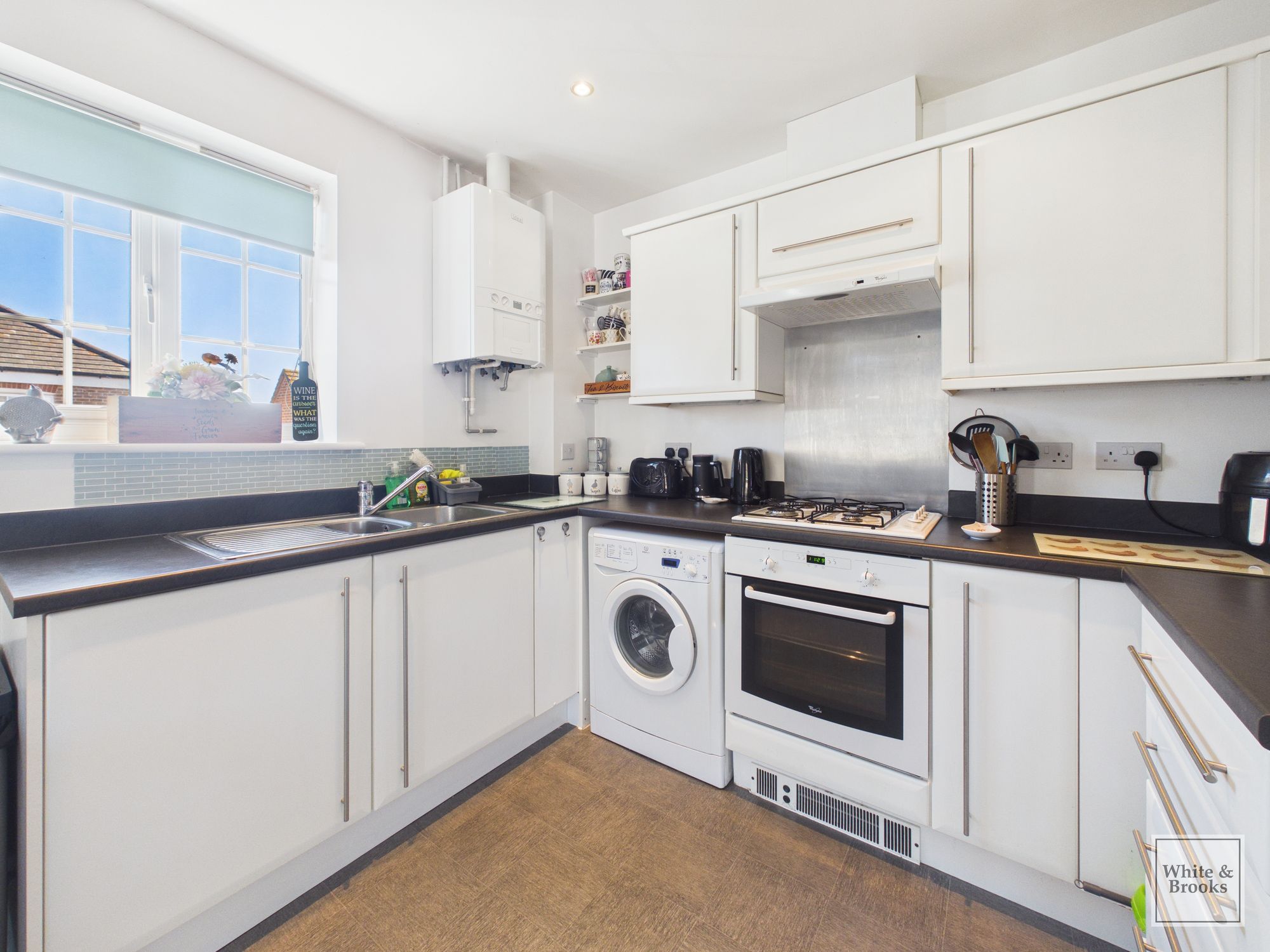 2 bed flat for sale in The Boulevard, Tangmere, PO20 2