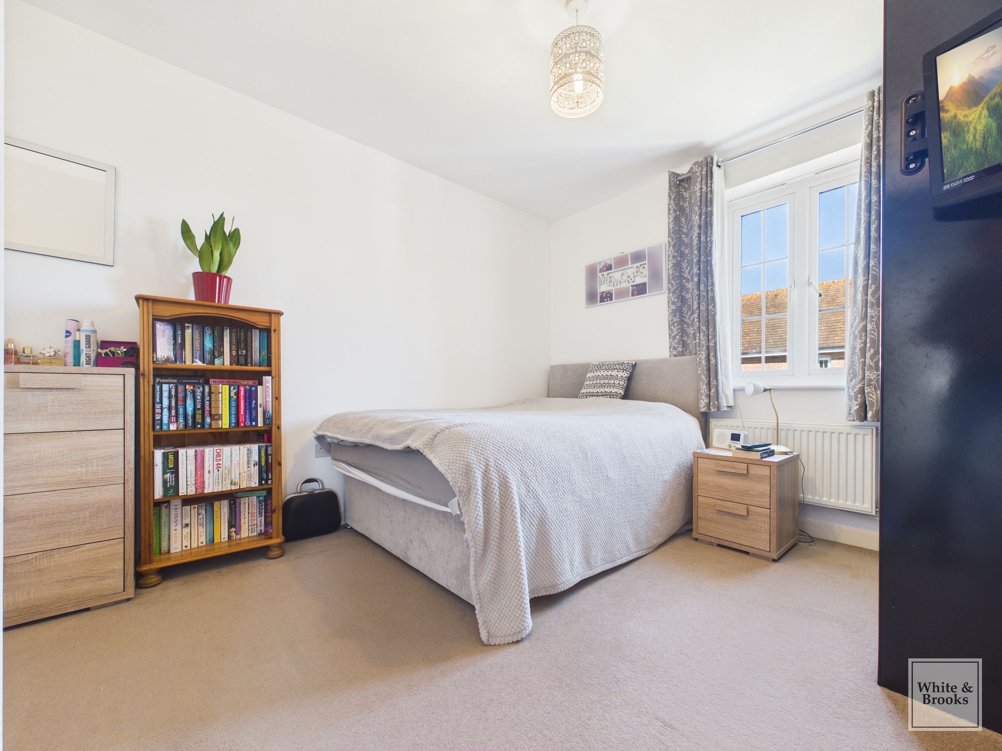 2 bed flat for sale in The Boulevard, Tangmere, PO20 14