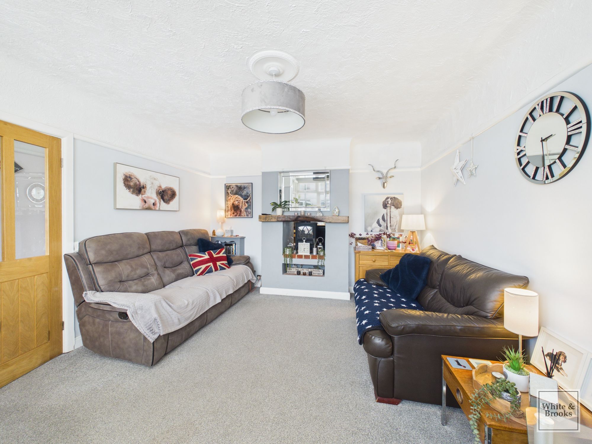 4 bed chalet for sale in Chichester Road, Bognor Regis, PO21  - Property Image 2