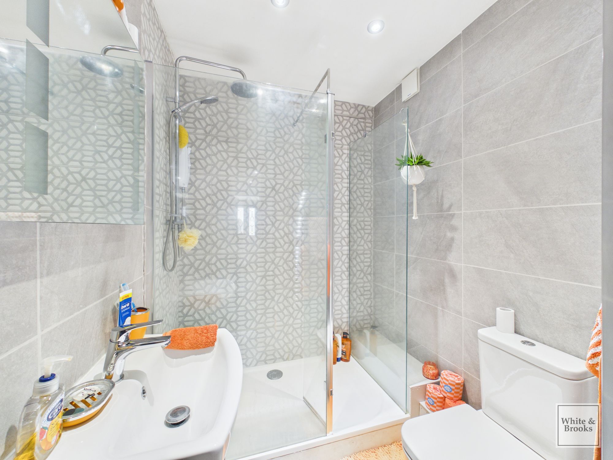 4 bed chalet for sale in Chichester Road, Bognor Regis, PO21 16