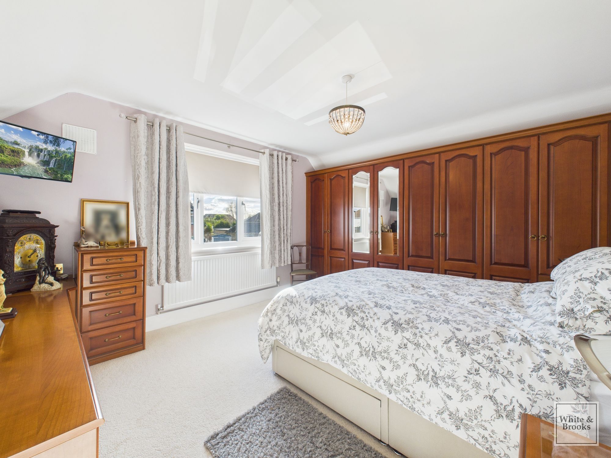 3 bed detached house for sale in Felpham Way, Felpham, PO22 8PT  - Property Image 4