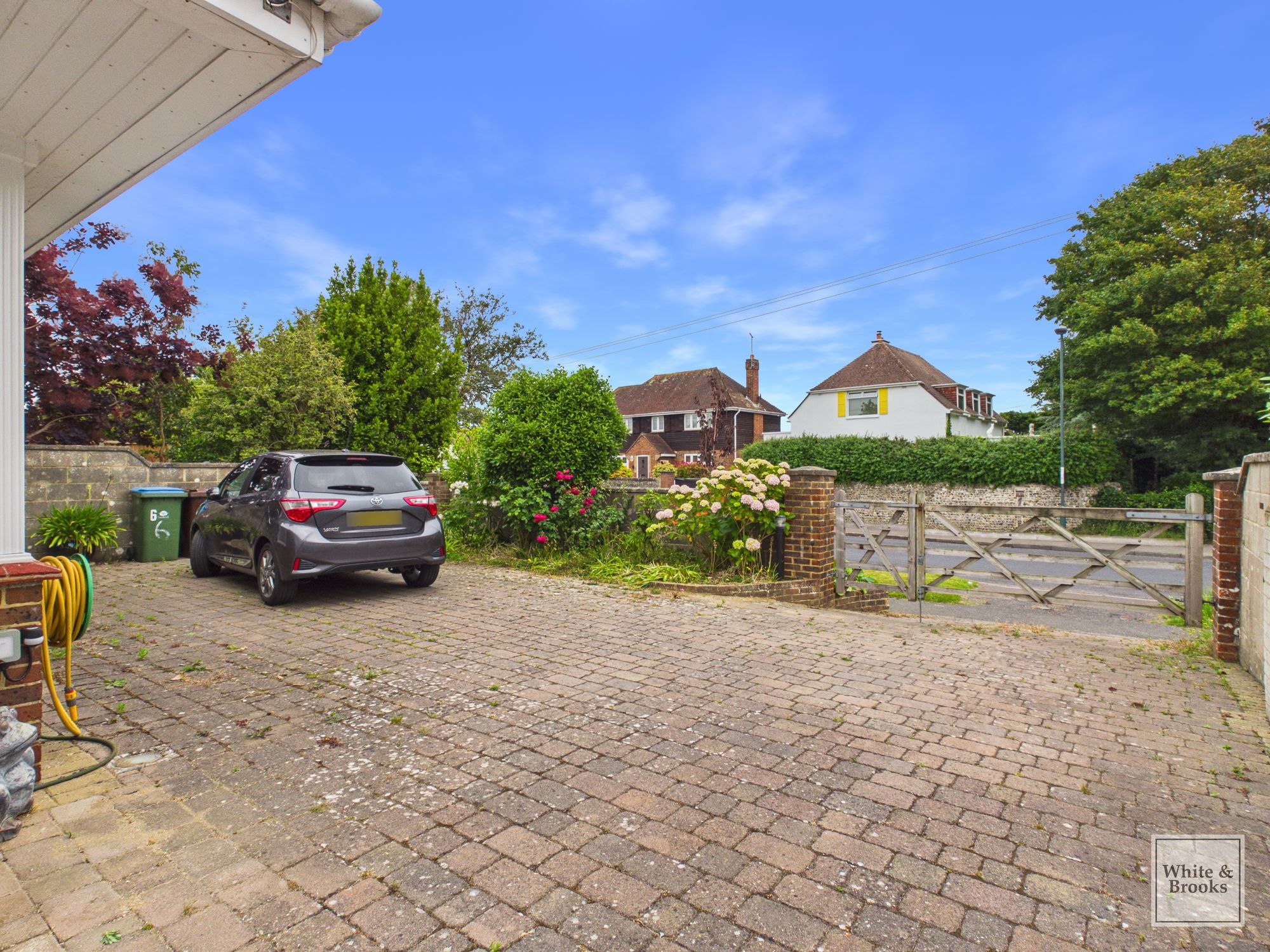 4 bed chalet for sale in Summerley Lane, Bognor Regis, PO22 28