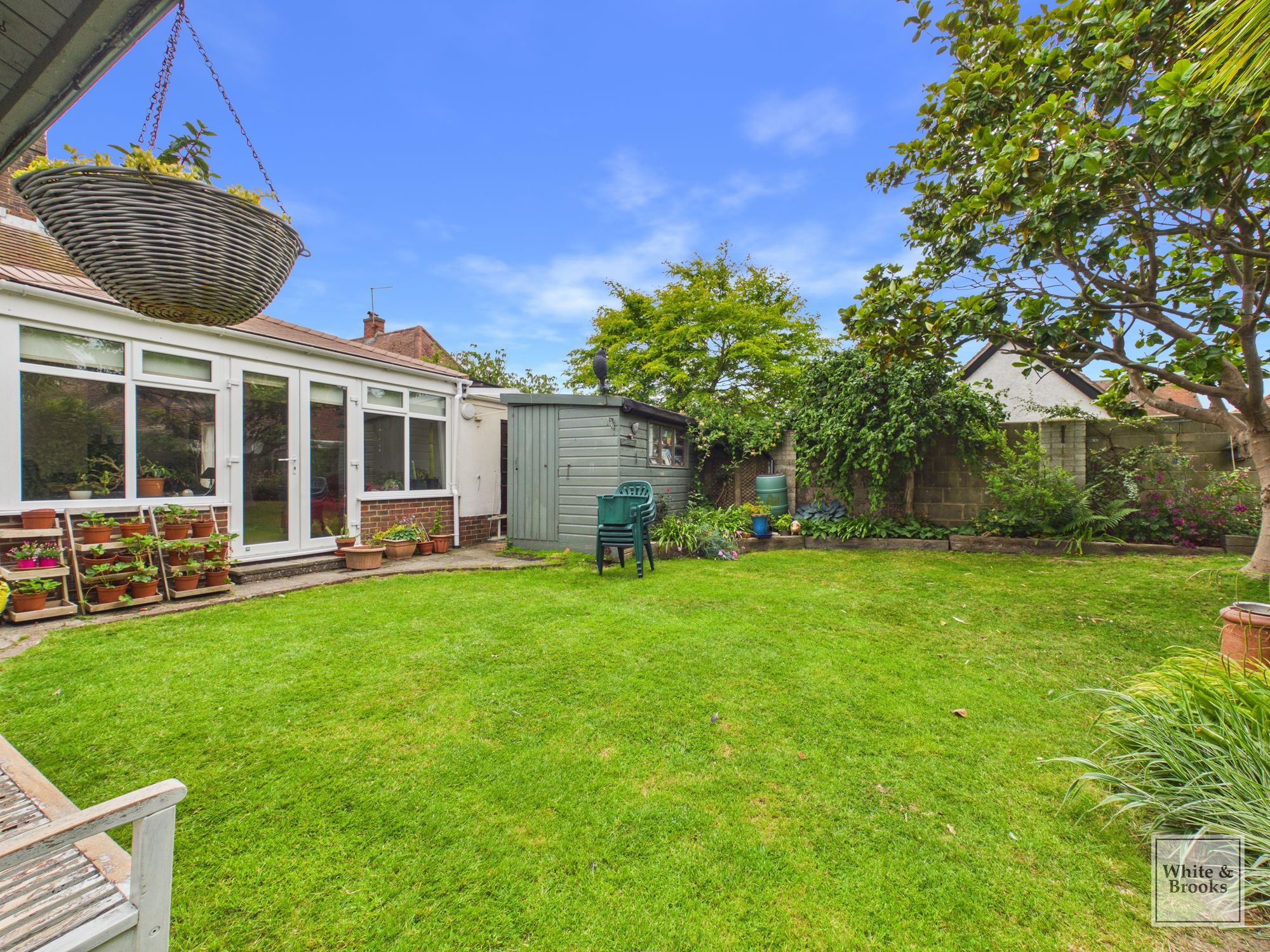 4 bed chalet for sale in Summerley Lane, Bognor Regis, PO22  - Property Image 32
