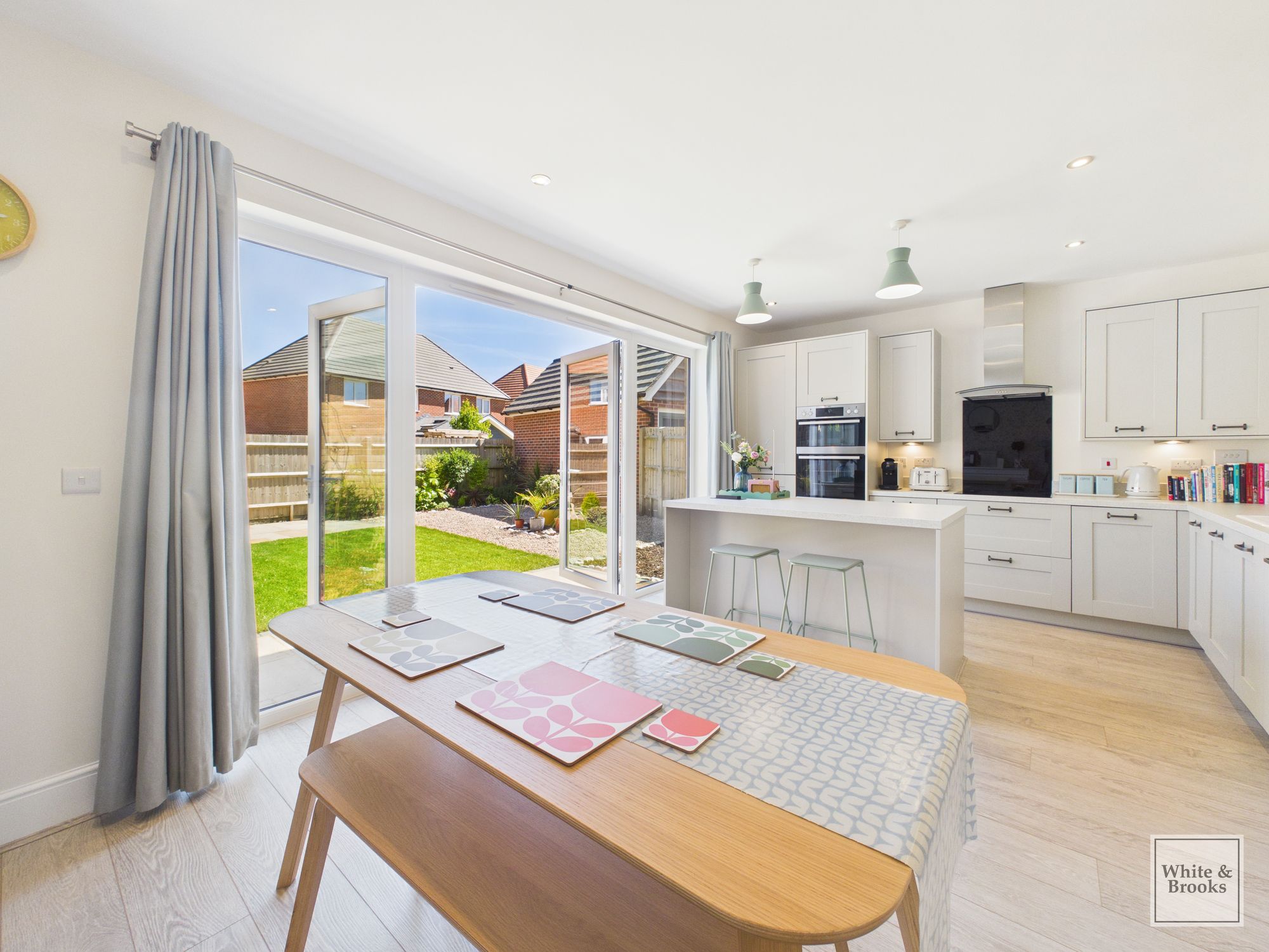 3 bed detached house for sale in Stable Crescent, Chichester, PO19  - Property Image 3