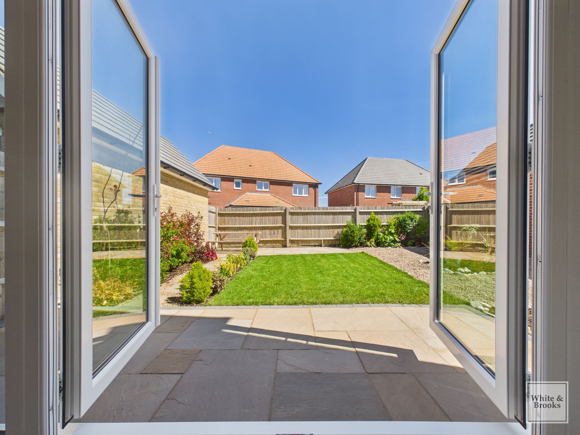 3 bed detached house for sale in Stable Crescent, Chichester, PO19  - Property Image 10