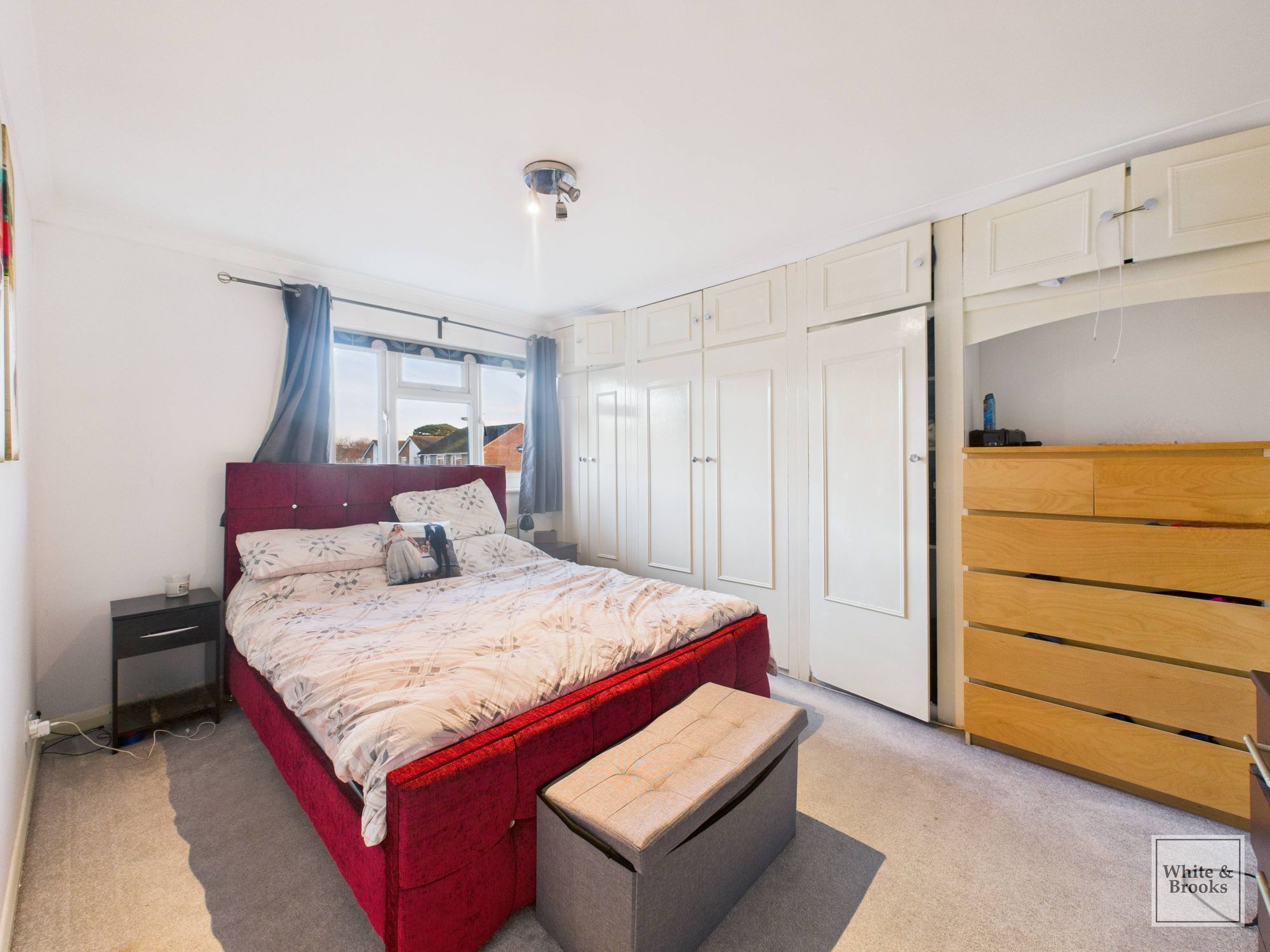 4 bed semi-detached house for sale in Bursledon Close, Felpham, PO22 8HP  - Property Image 4