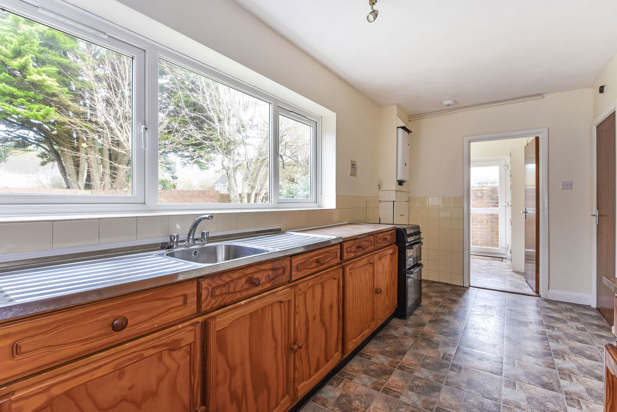 3 bed detached house for sale in Aldwick Place, Aldwick, PO21 4AD 4