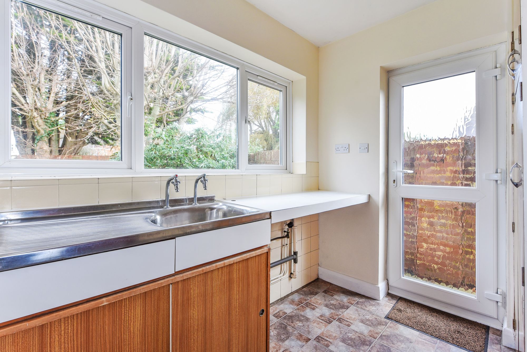 3 bed detached house for sale in Aldwick Place, Aldwick, PO21 4AD  - Property Image 12