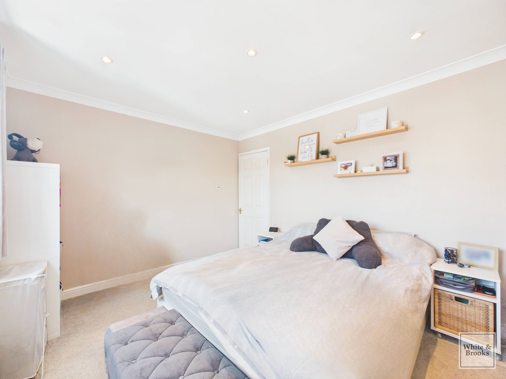 2 bed flat for sale in Pagham Road, Pagham, PO21 8