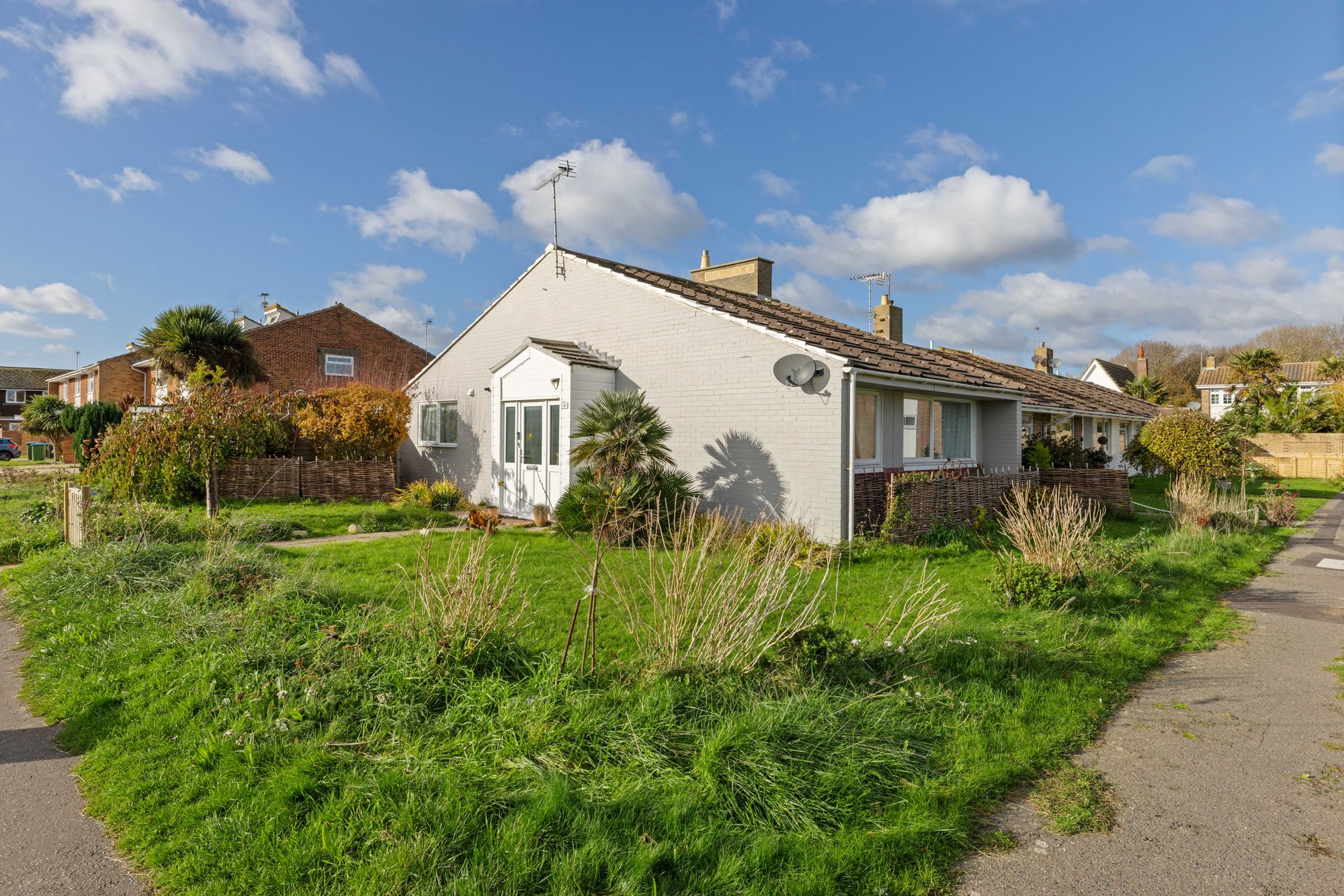 2 bed semi-detached bungalow for sale in The Causeway, Pagham, PO21 4PQ - Property Image 1