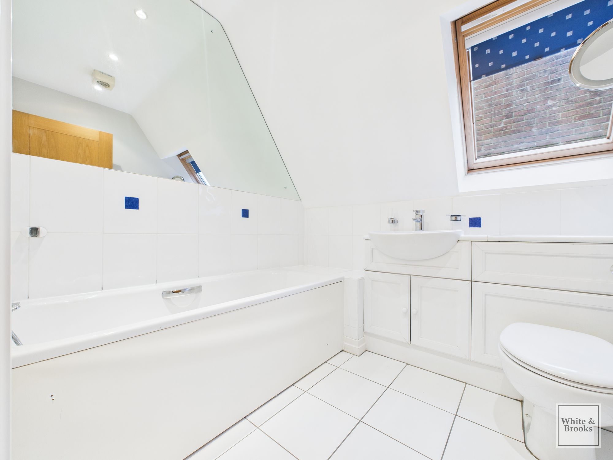 4 bed terraced town house for sale in Summersdale Road, Chichester, PO19  - Property Image 16