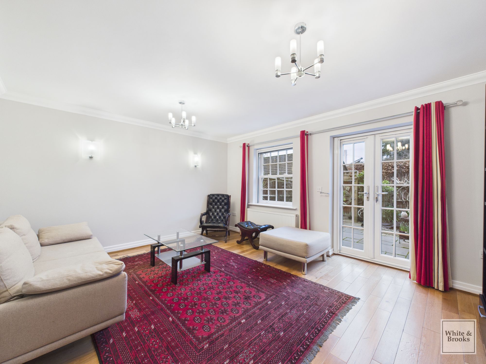 4 bed terraced town house for sale in Summersdale Road, Chichester, PO19 3