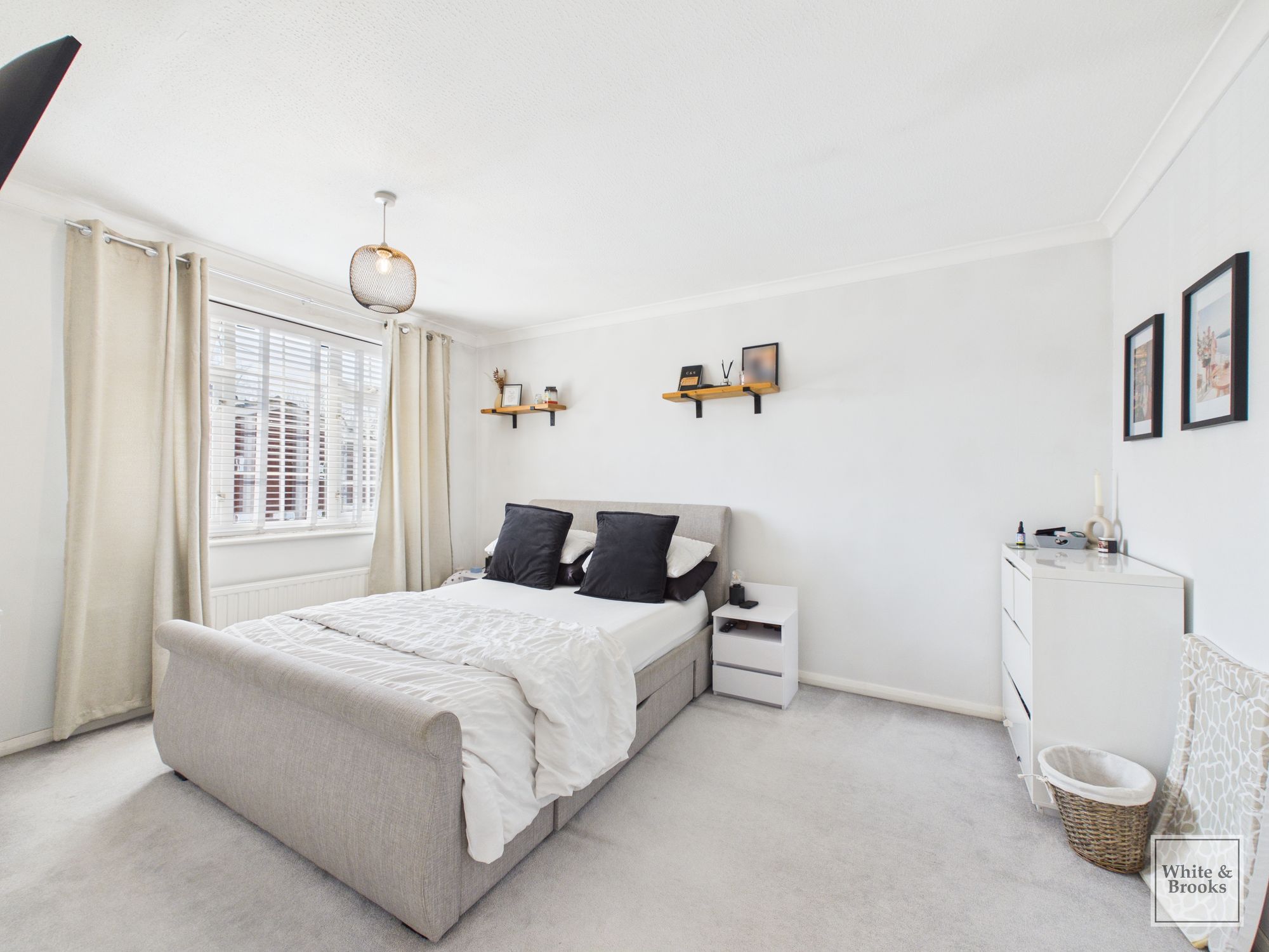 3 bed mid-terraced house for sale in Pinewood Gardens, Bognor Regis, PO21  - Property Image 4