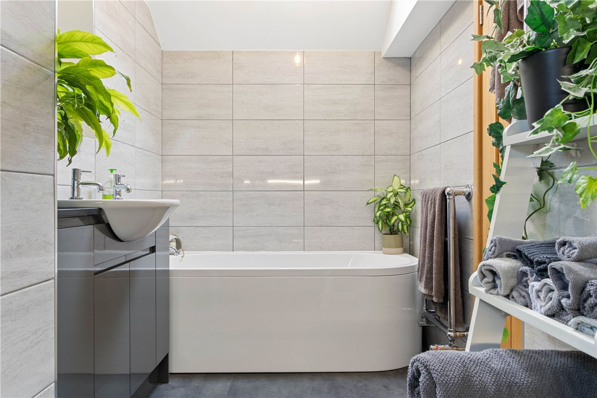 2 bed apartment for sale in The Esplanade, Bognor Regis, PO21 4