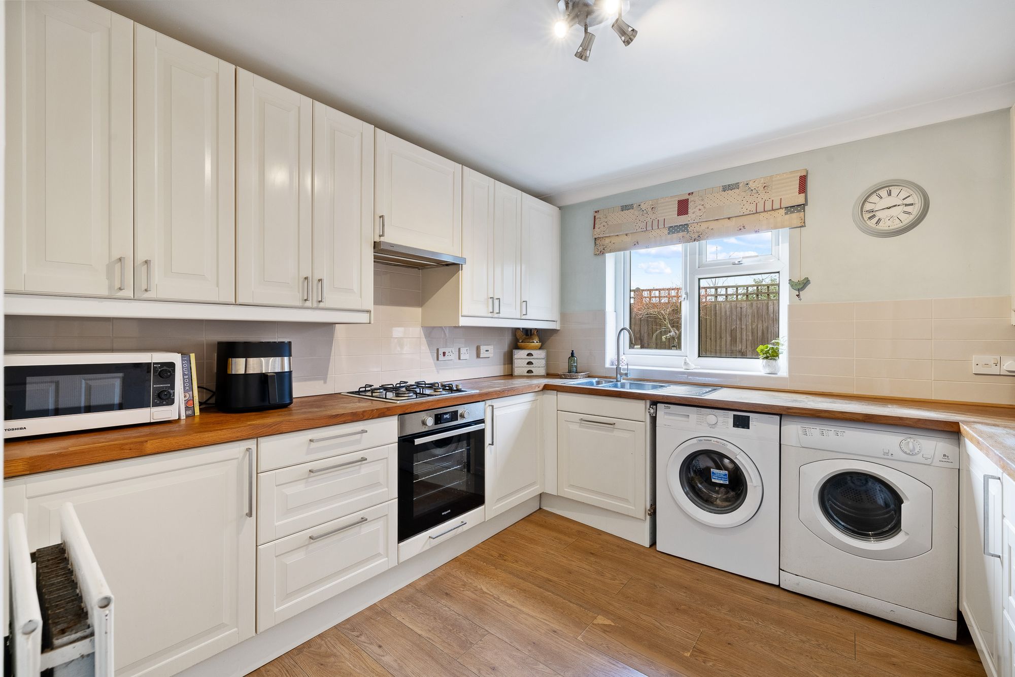 3 bed detached house for sale in Rosemary Close, Rose Green, PO21 3UB  - Property Image 10