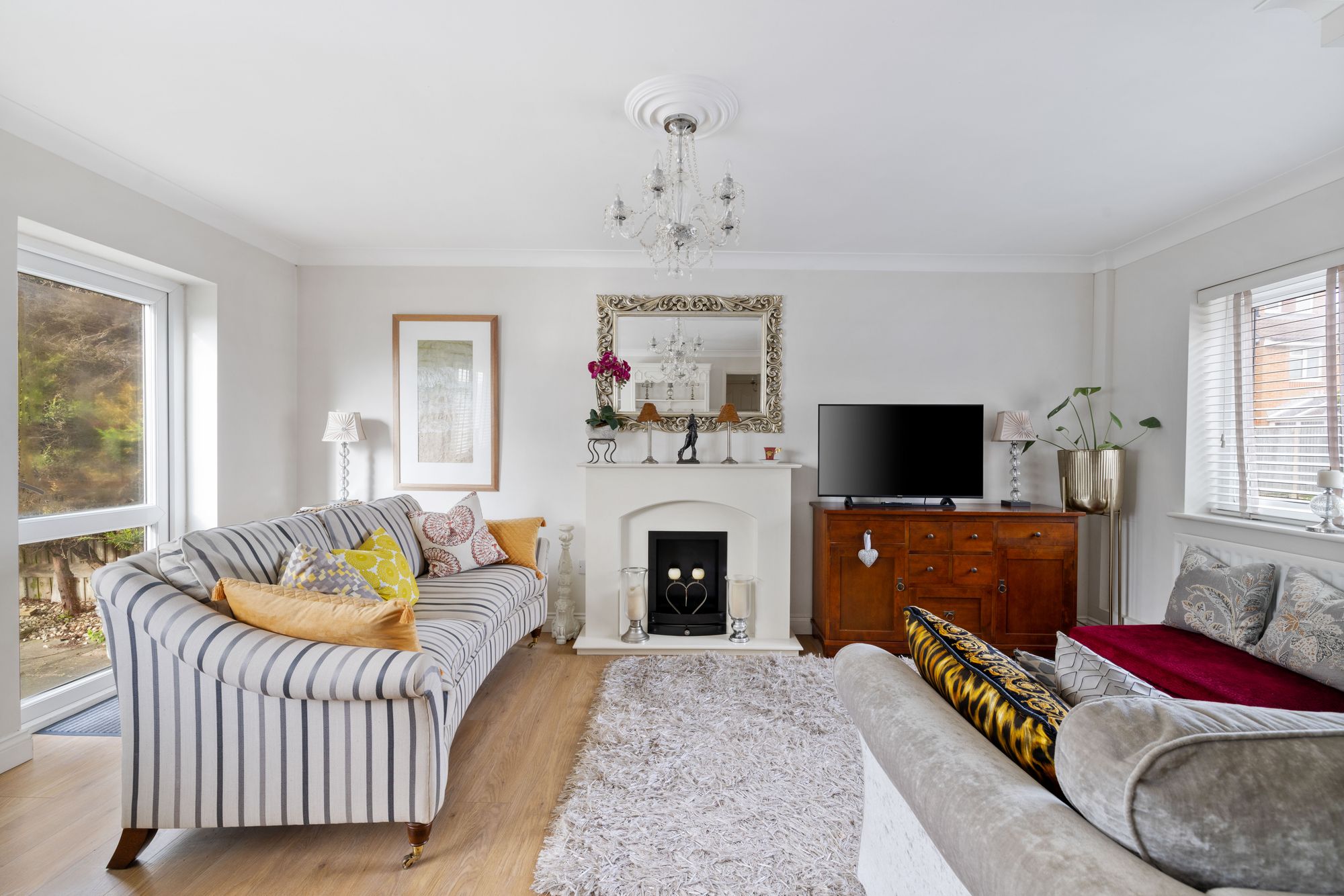 3 bed detached house for sale in Rosemary Close, Rose Green, PO21 3UB  - Property Image 2