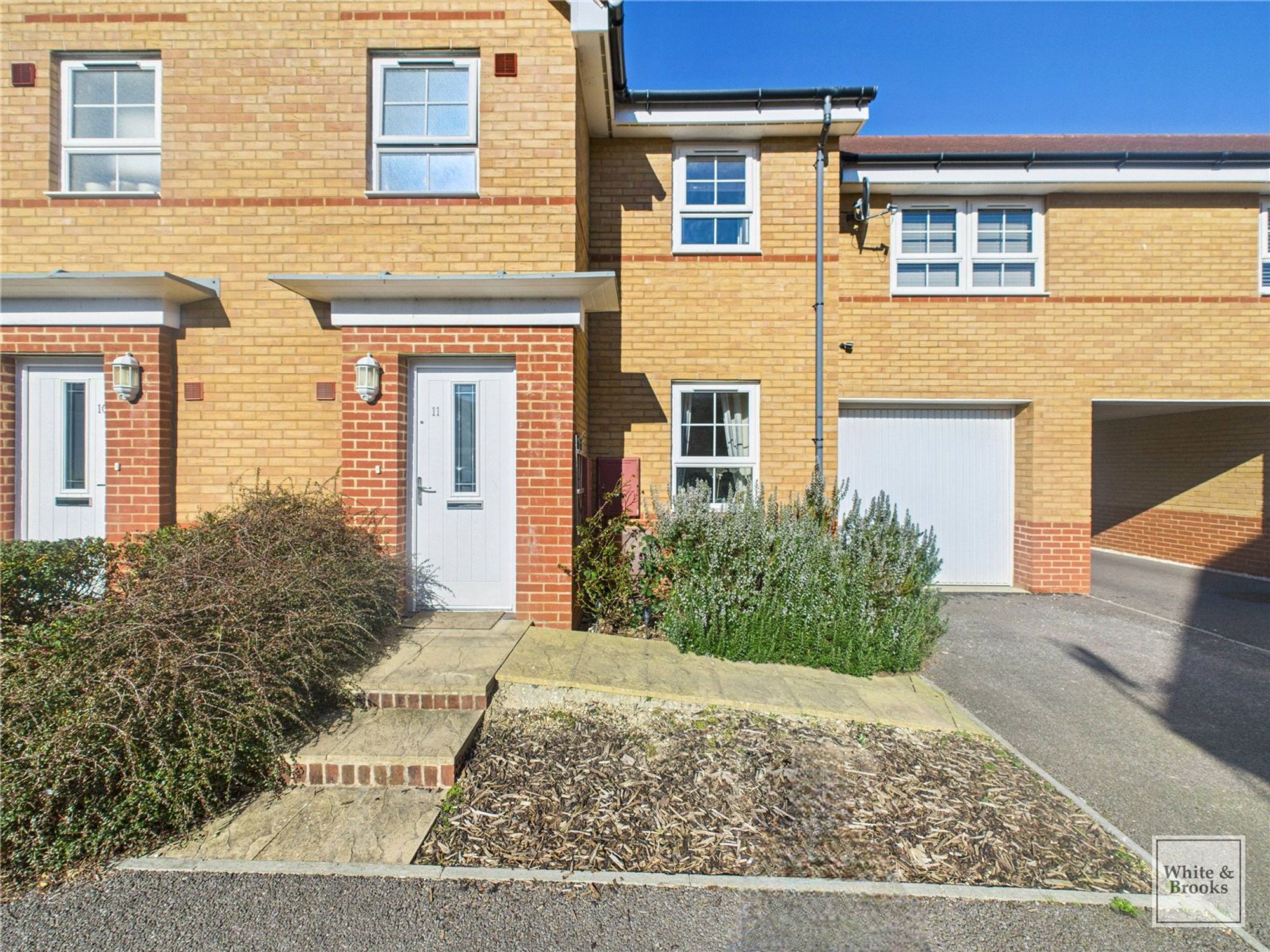 3 bed terraced house for sale in Sanctuary Gardens, Felpham, PO22  - Property Image 1