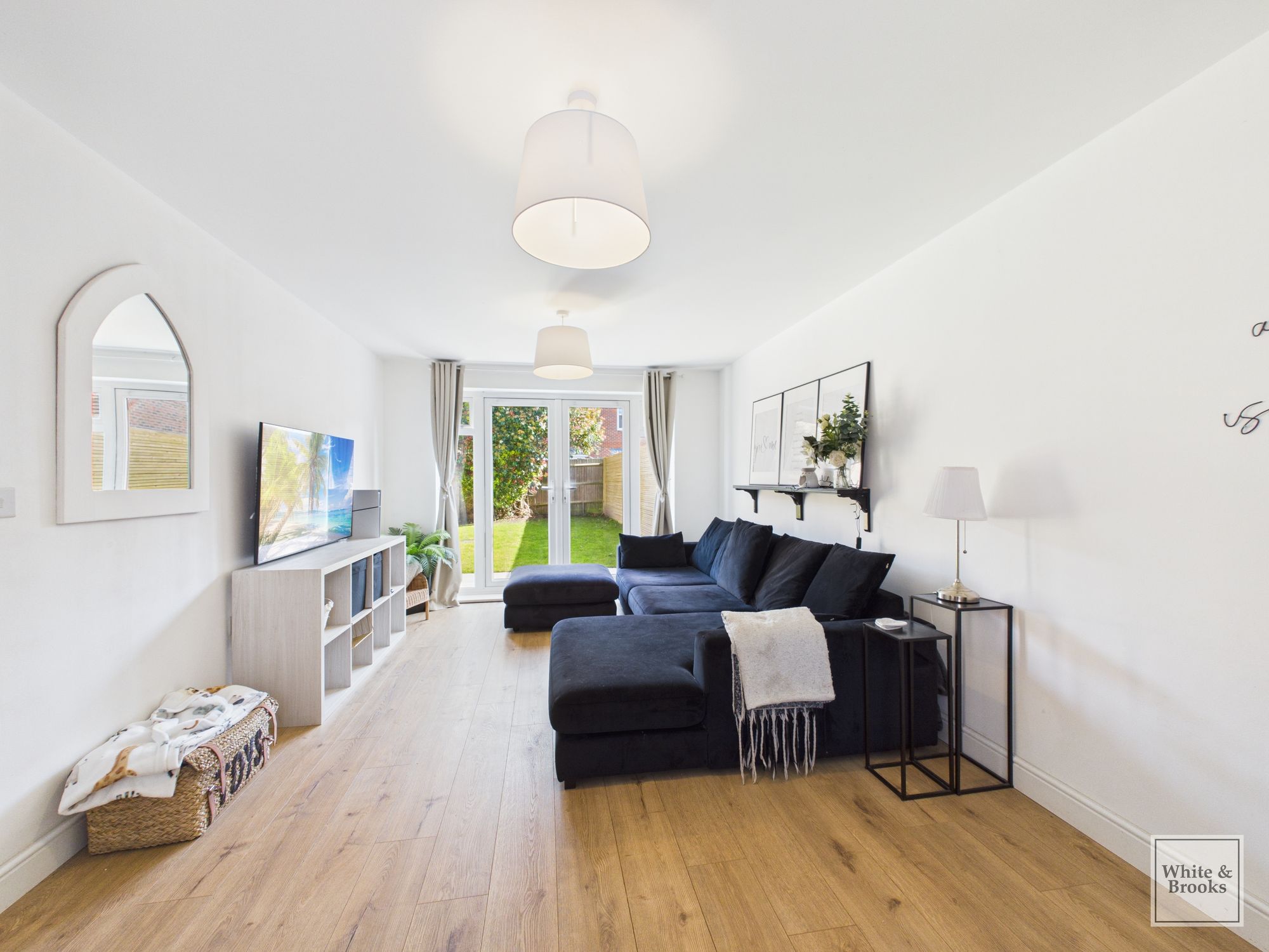 3 bed semi-detached house for sale in Clover Mead, Felpham, PO22  - Property Image 2