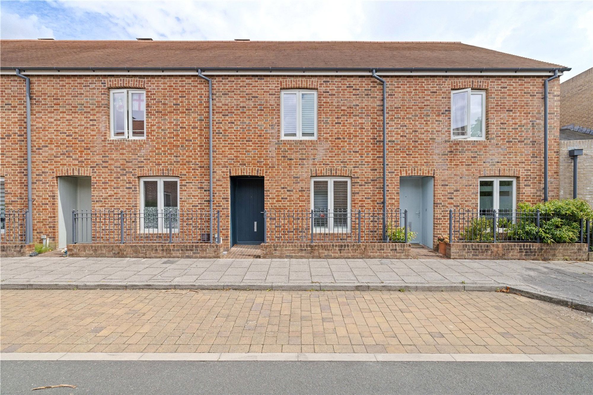 2 bed terraced house for sale in Foster Road, Chichester, PO19  - Property Image 1