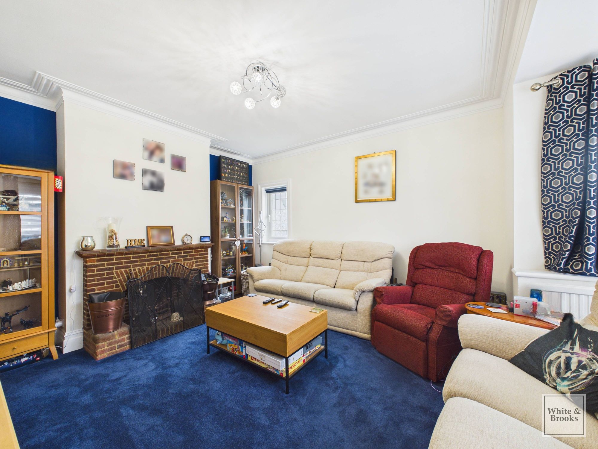 5 bed detached house for sale in Elm Grove, Bognor Regis, PO21  - Property Image 2