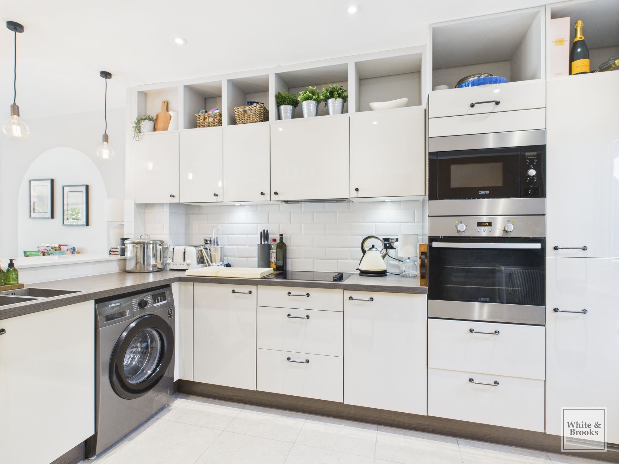 3 bed terraced house for sale in The Boulevard, Bognor Regis, PO21 14