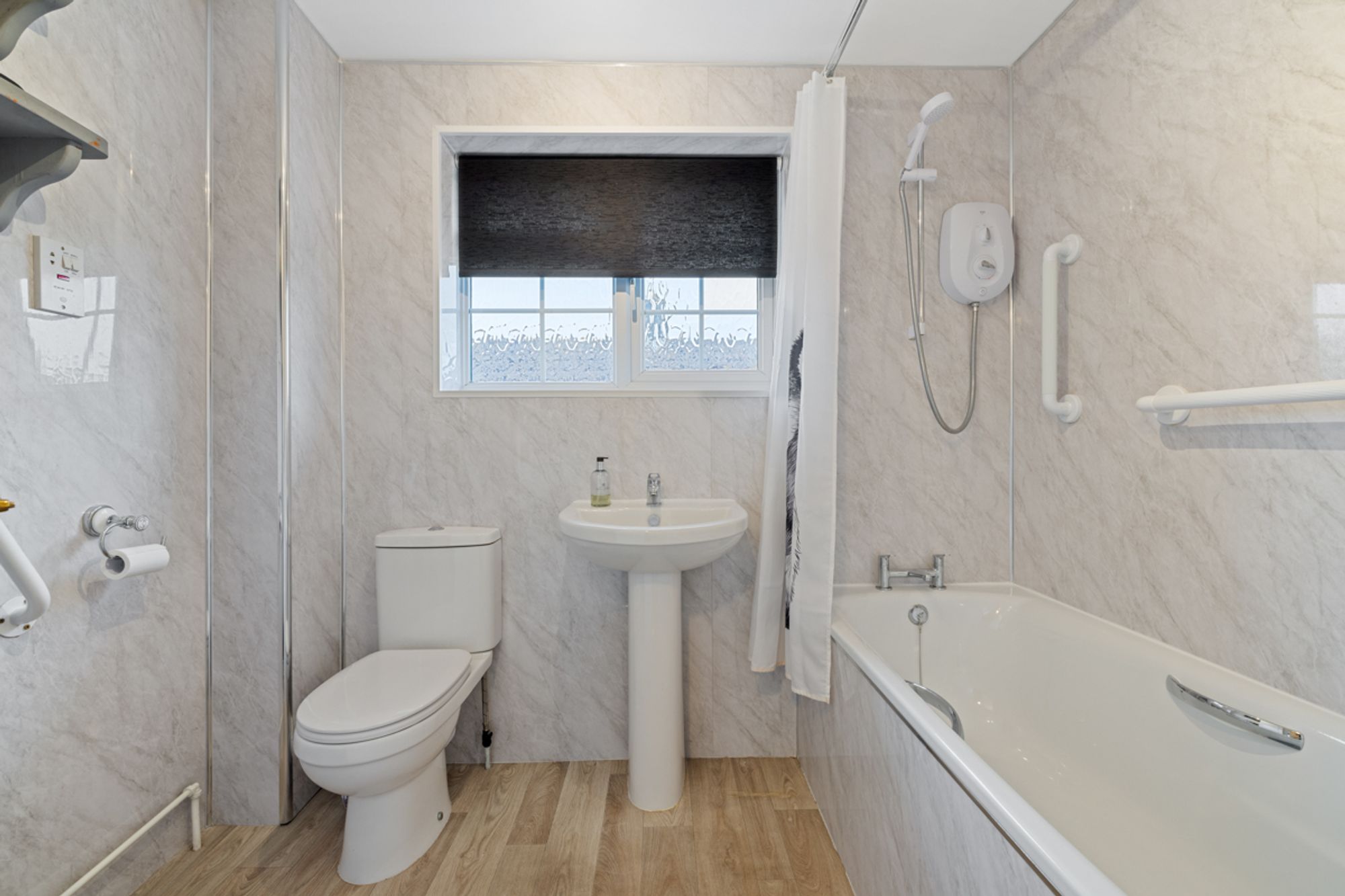 4 bed detached house for sale in Newport Drive, Fishbourne, PO19  - Property Image 13
