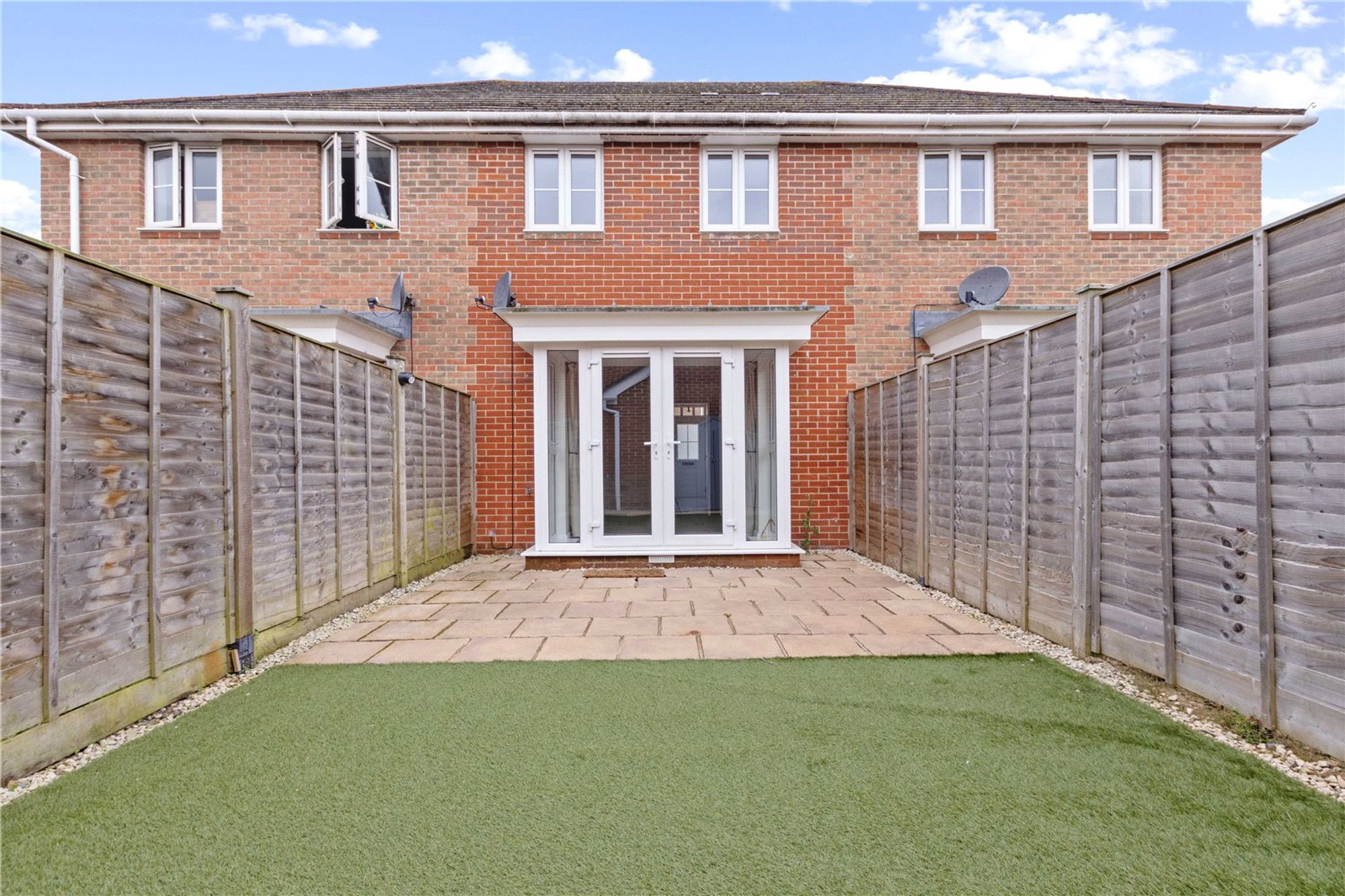 3 bed mid-terraced house for sale in Blackberry Copse, Felpham, PO22 11