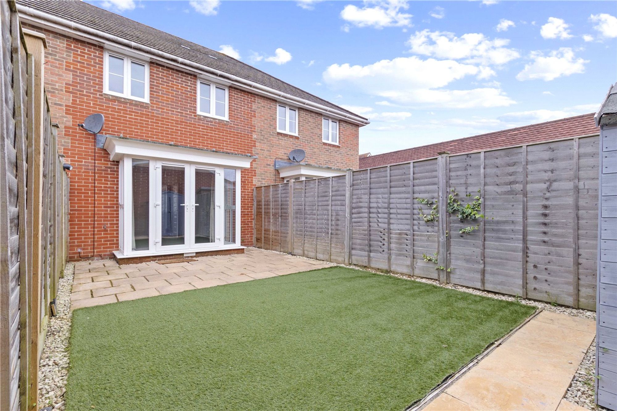 3 bed mid-terraced house for sale in Blackberry Copse, Felpham, PO22 6