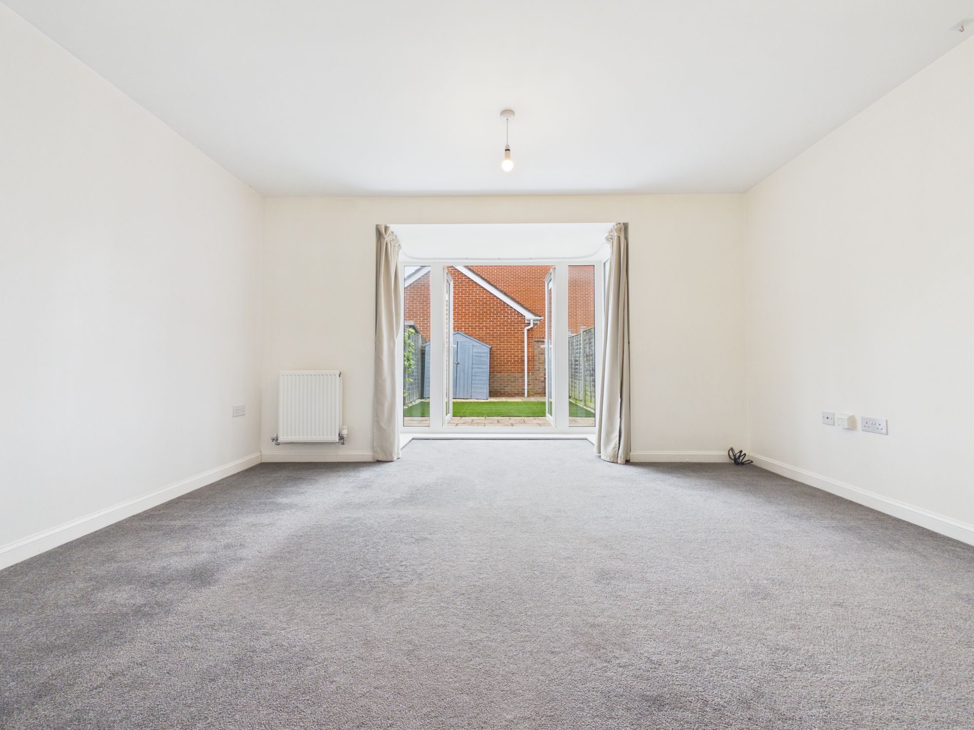 3 bed mid-terraced house for sale in Blackberry Copse, Felpham, PO22 11