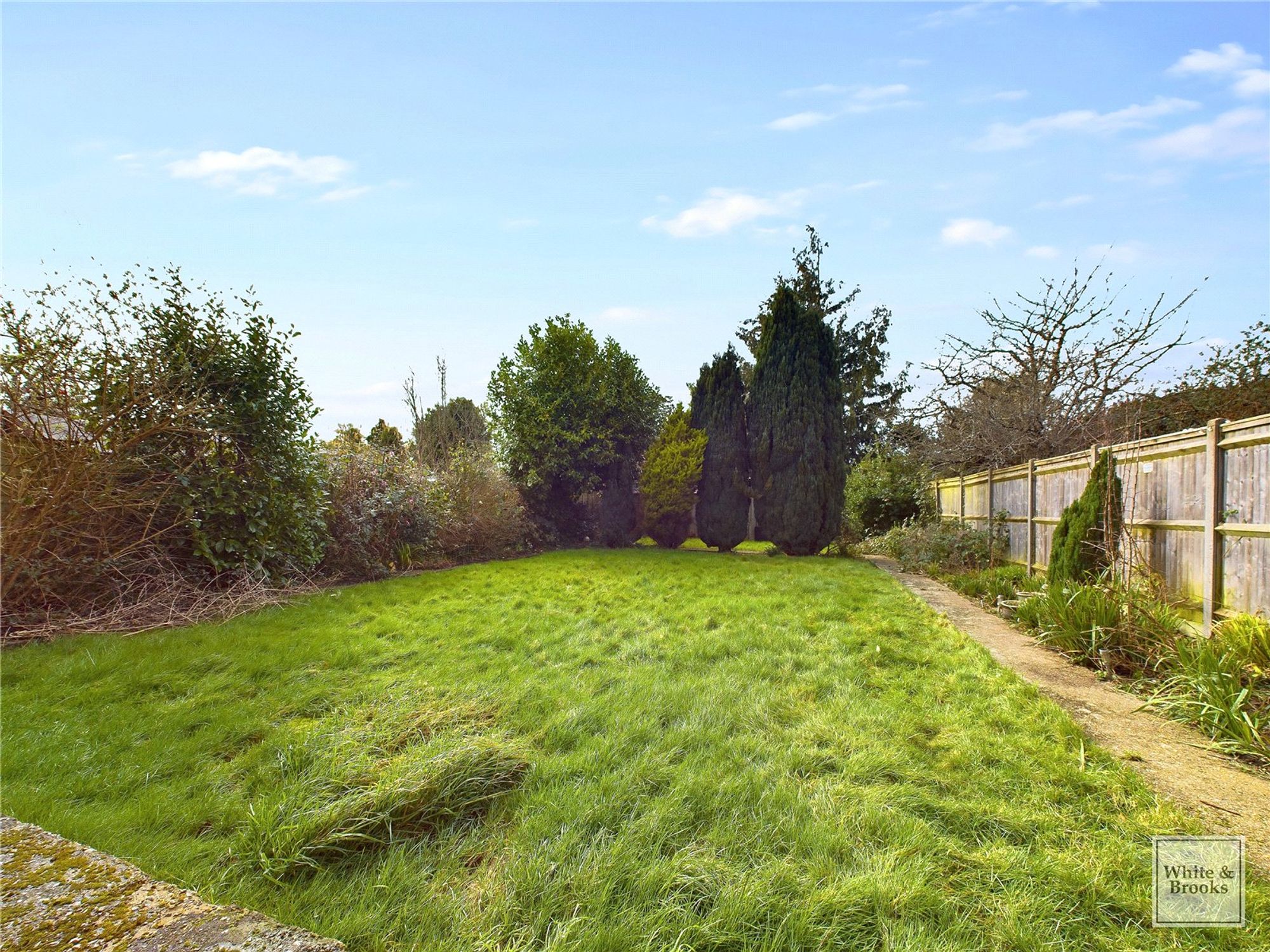 3 bed detached house for sale in Grosvenor Road, Chichester, PO19 8