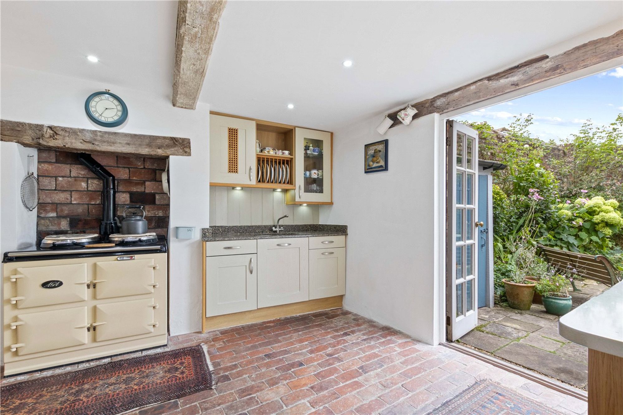 6 bed for sale in Tower Street, Chichester, PO19  - Property Image 4
