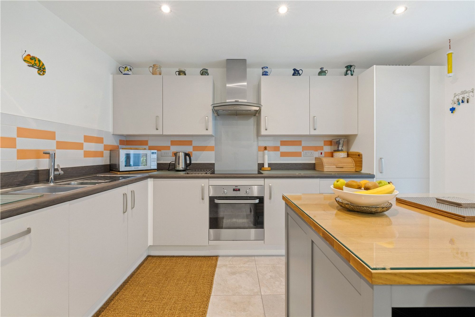 2 bed end of terrace house for sale in Beehive Lane, West Broyle, PO19 4