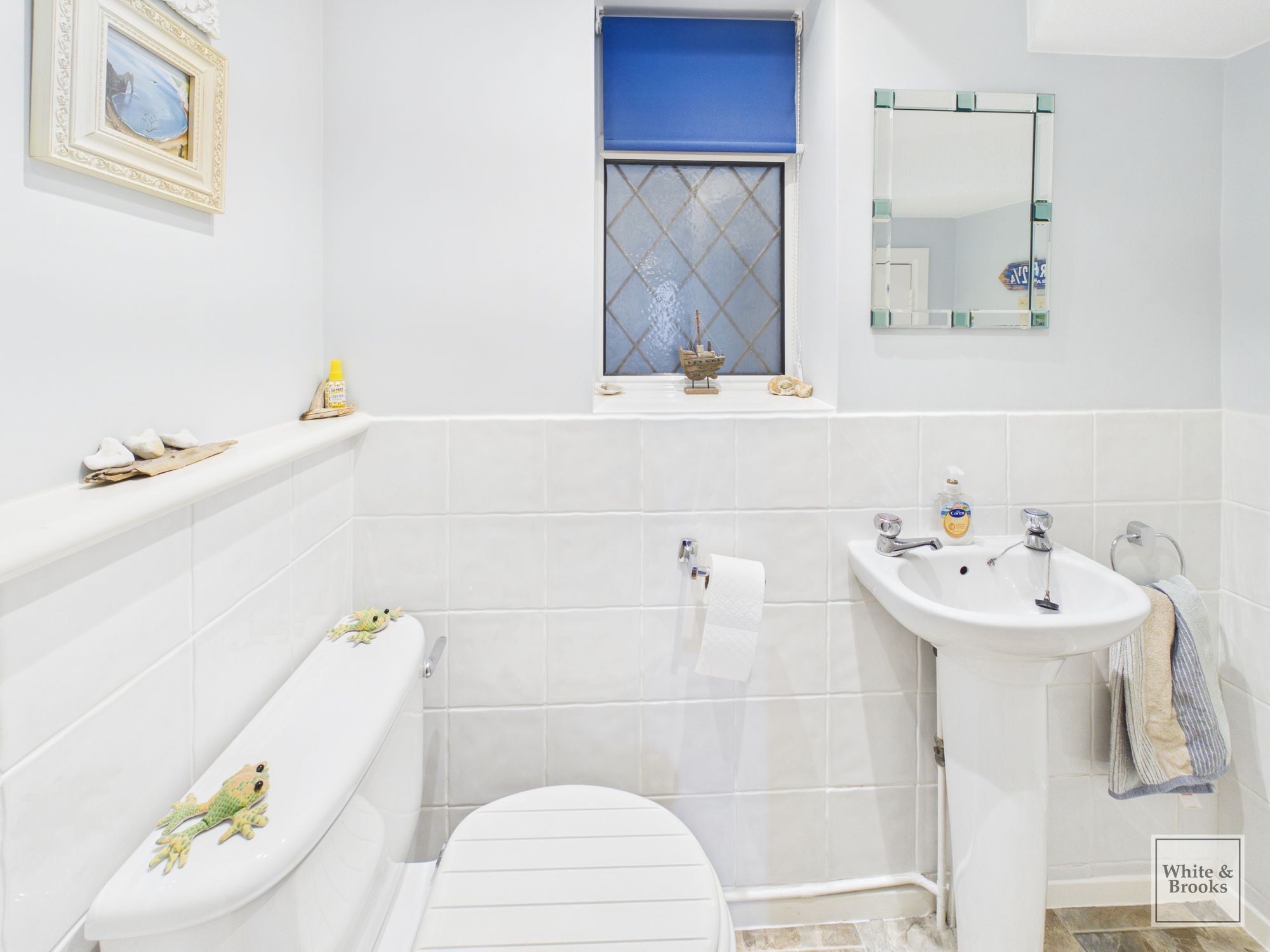 3 bed link detached house for sale in Raycroft Close, Aldwick, PO21  - Property Image 6