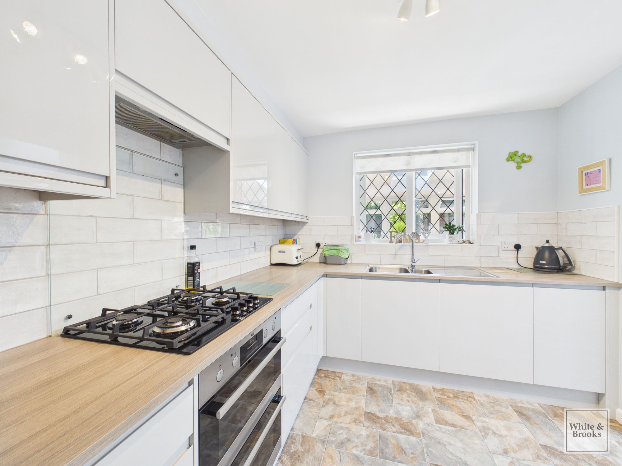 3 bed link detached house for sale in Raycroft Close, Aldwick, PO21 10