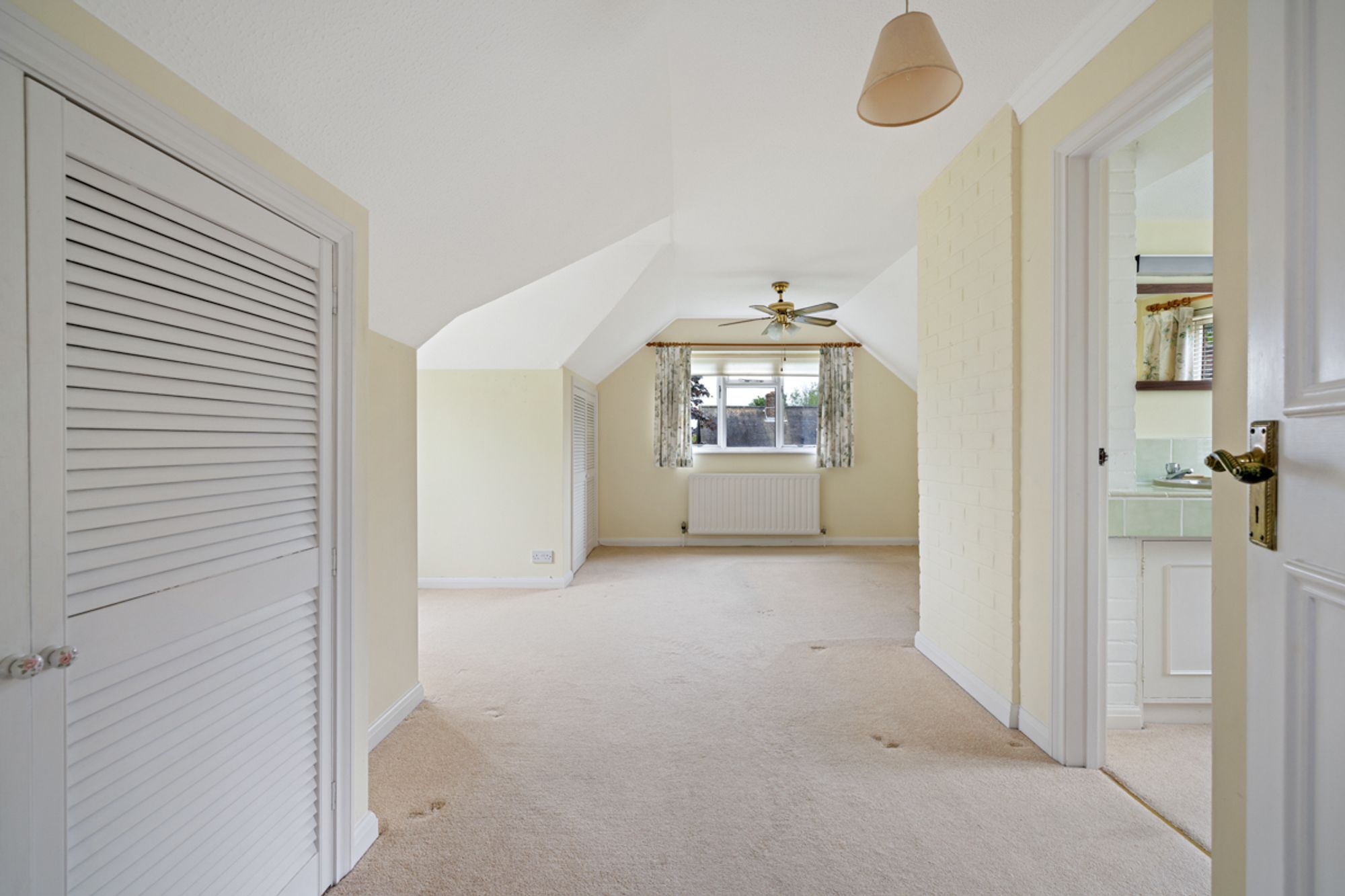 5 bed chalet for sale in Bosham, Chichester, PO18 9