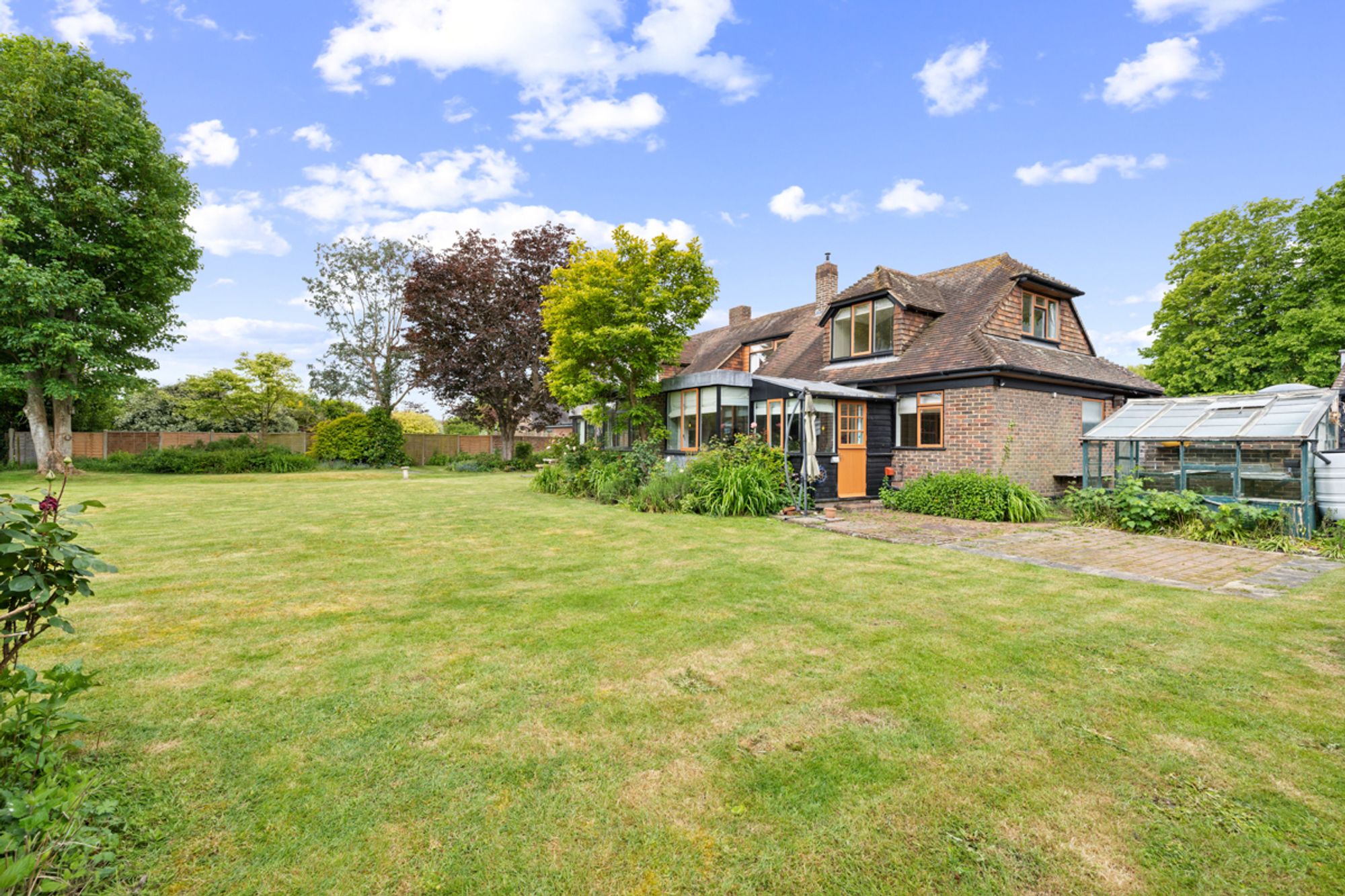 5 bed chalet for sale in Bosham, Chichester, PO18 12