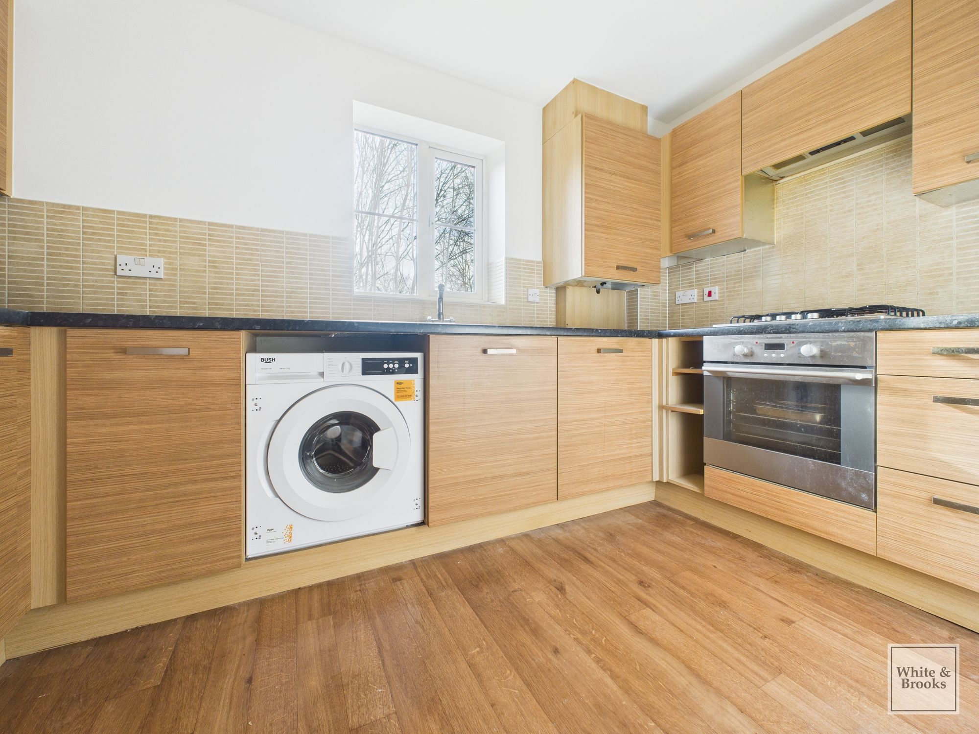 2 bed apartment for sale in Whyke Marsh, Chichester, PO19  - Property Image 3