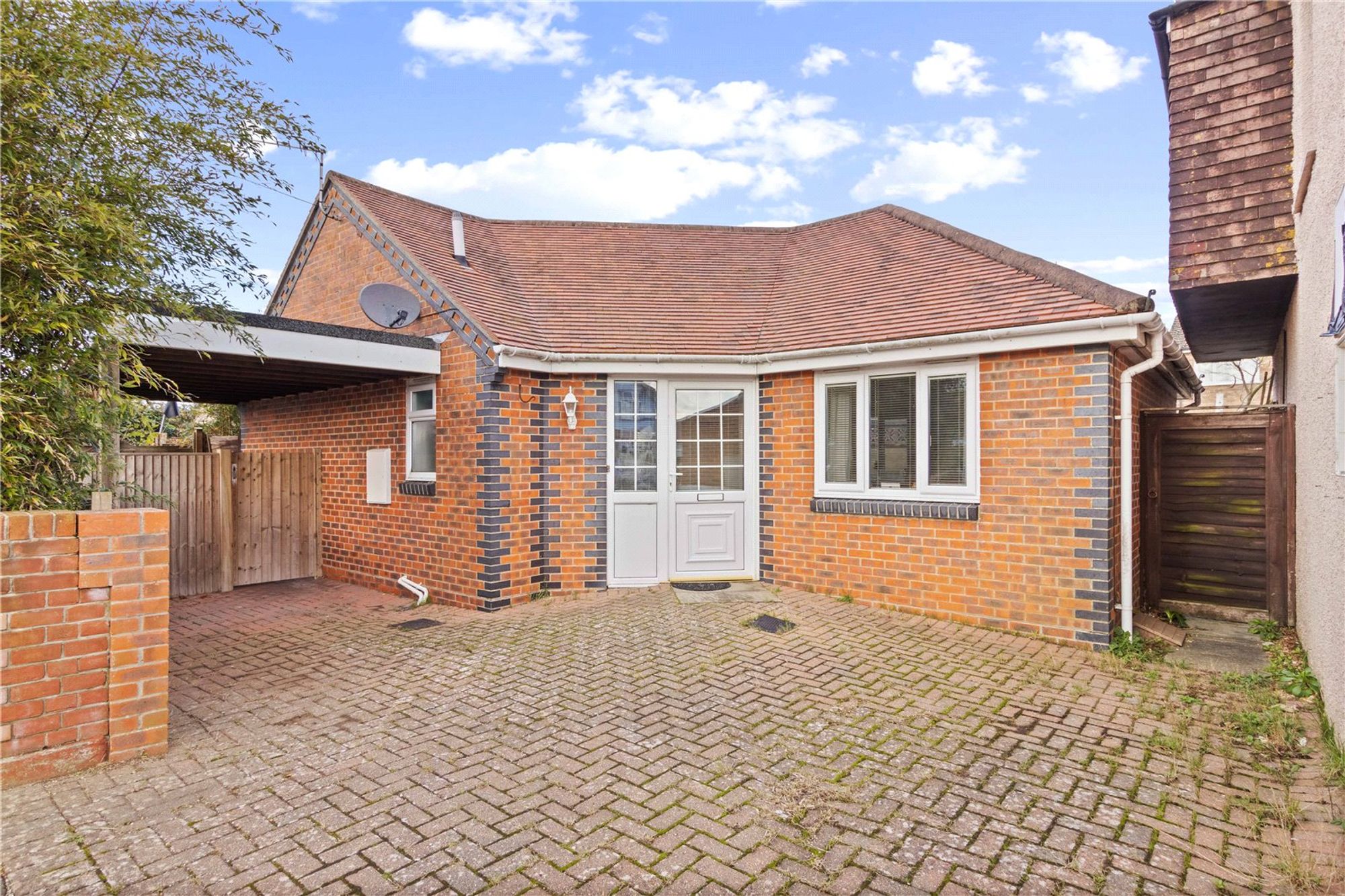 2 bed detached bungalow for sale in Mayfield Road, Bognor Regis, PO21 - Property Image 1