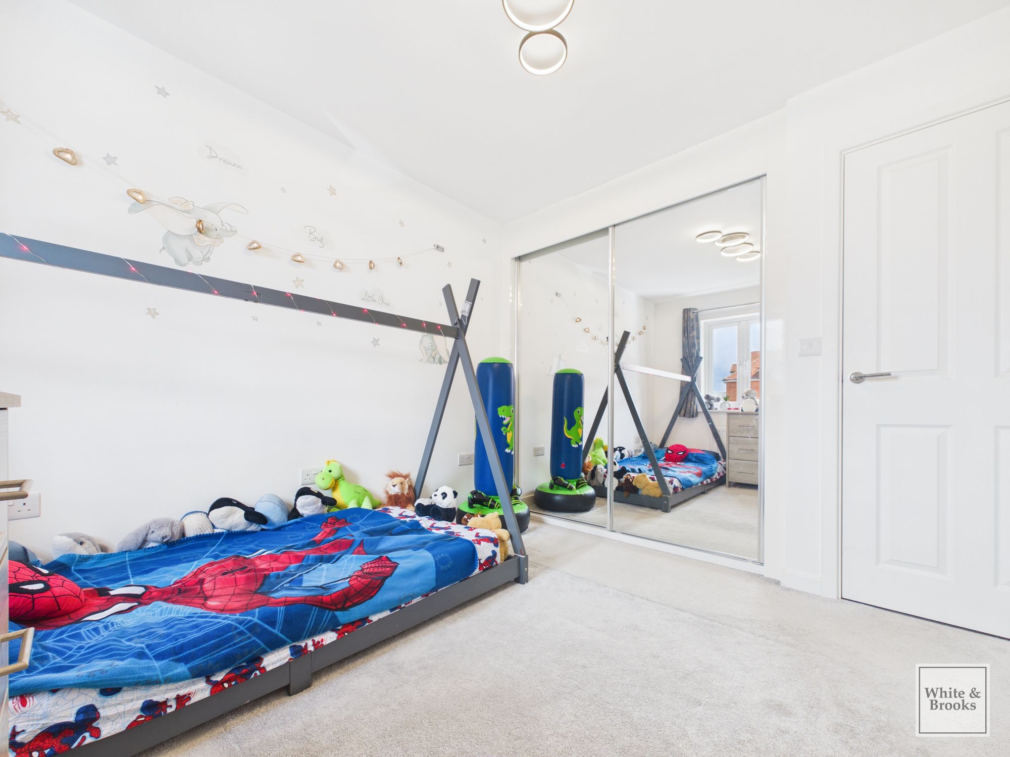 2 bed semi-detached house for sale in Baker Close, Bracklesham Bay, PO20  - Property Image 7